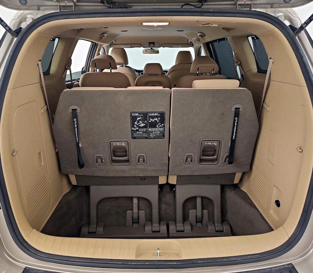 Trunk/Cargo (Seats Up)