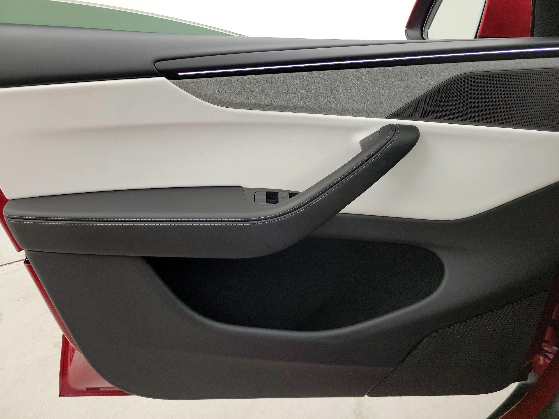 Thumbnail: 2026 Tesla Model Y - 12