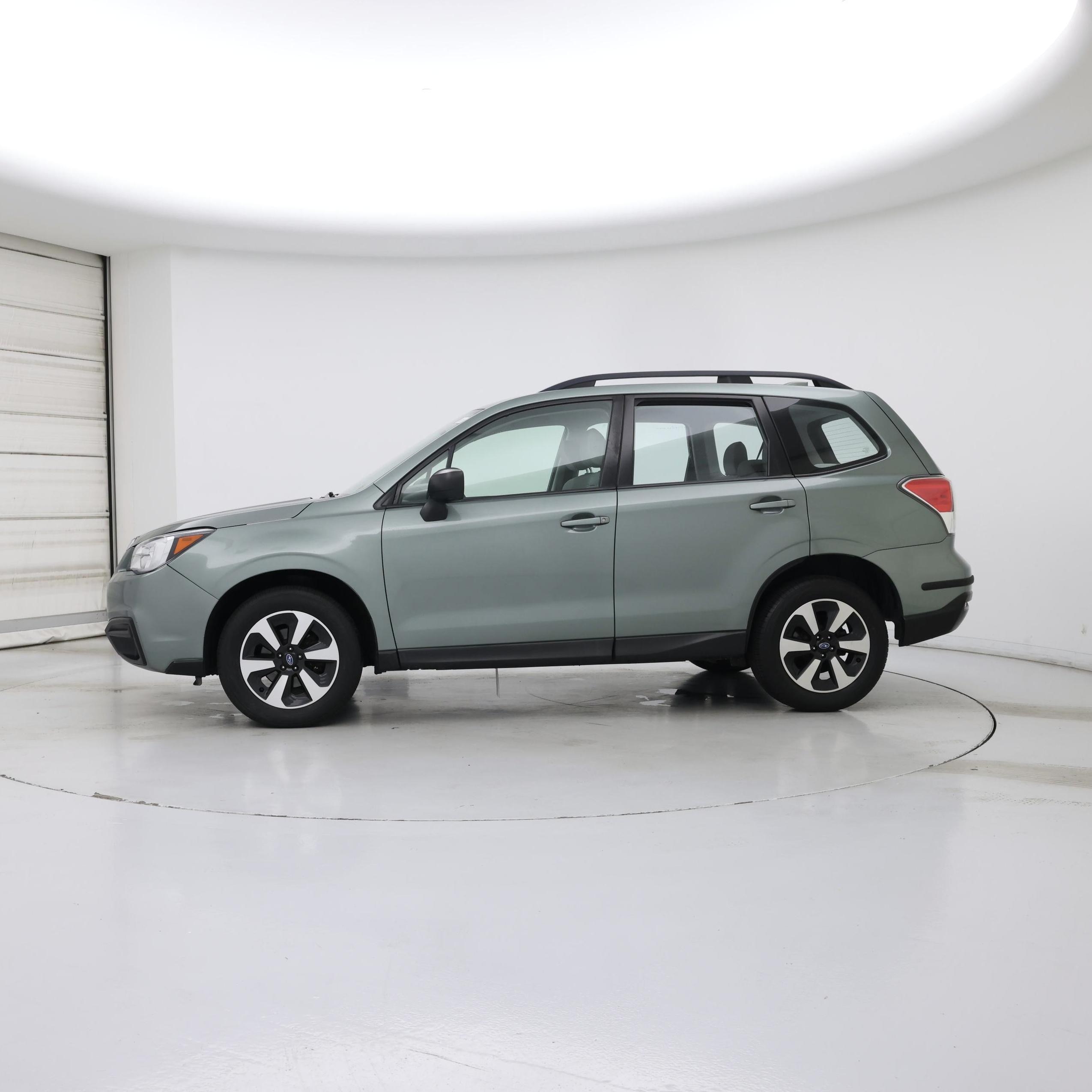 Thumbnail: 2018 Subaru Forester - 3
