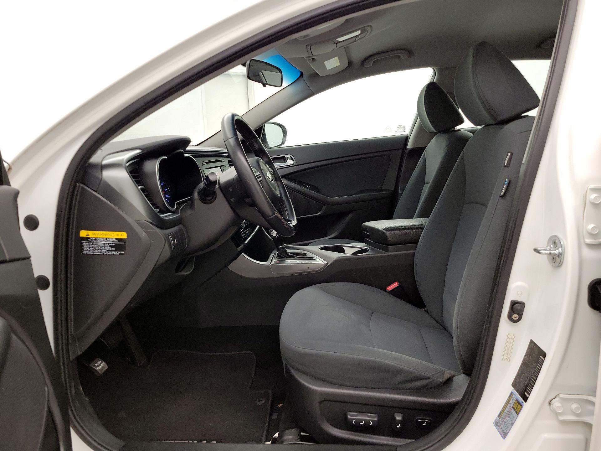 Thumbnail: 2015 Kia Optima - 11