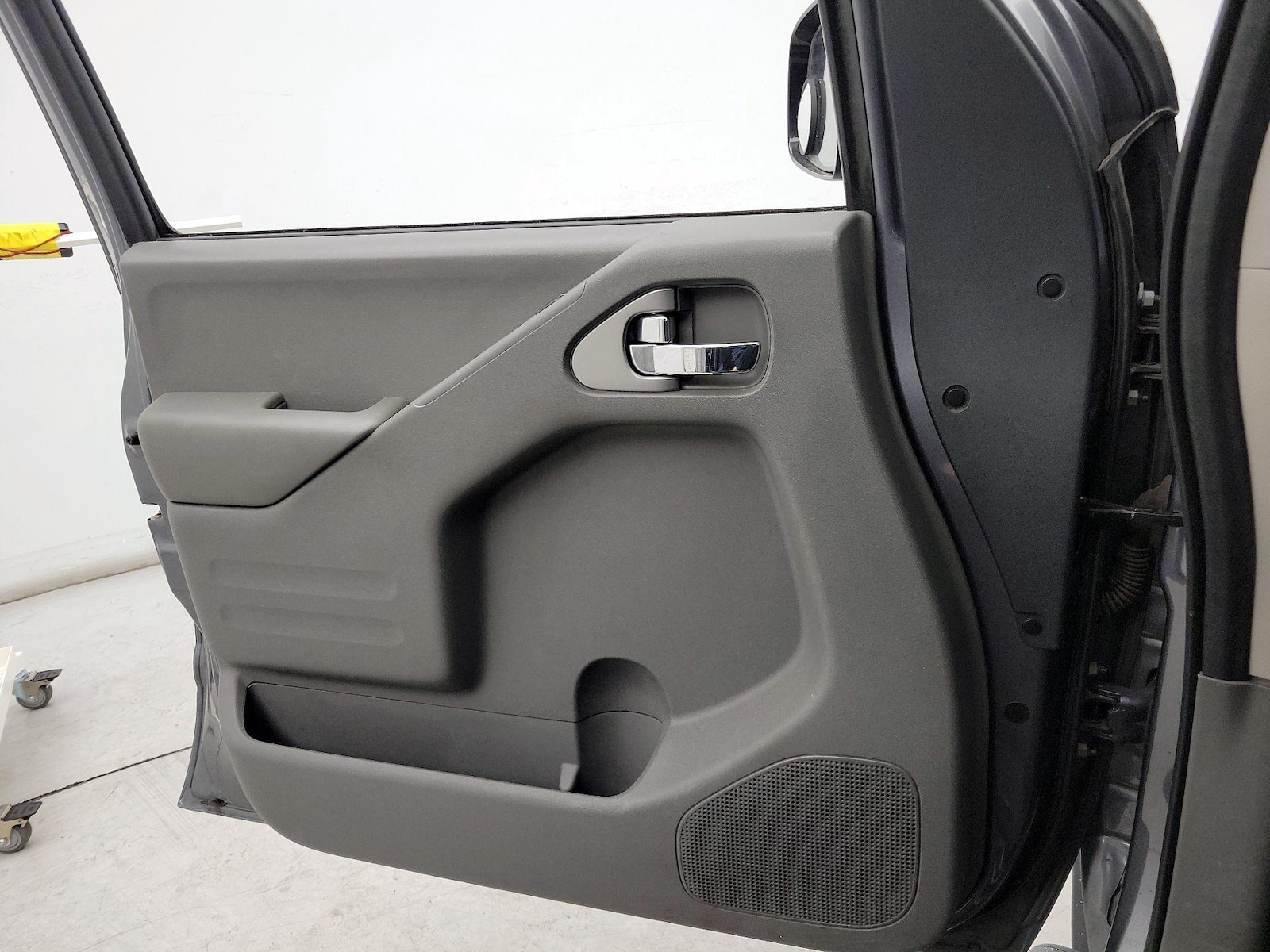 2021 Nissan Frontier SV - Photo 13