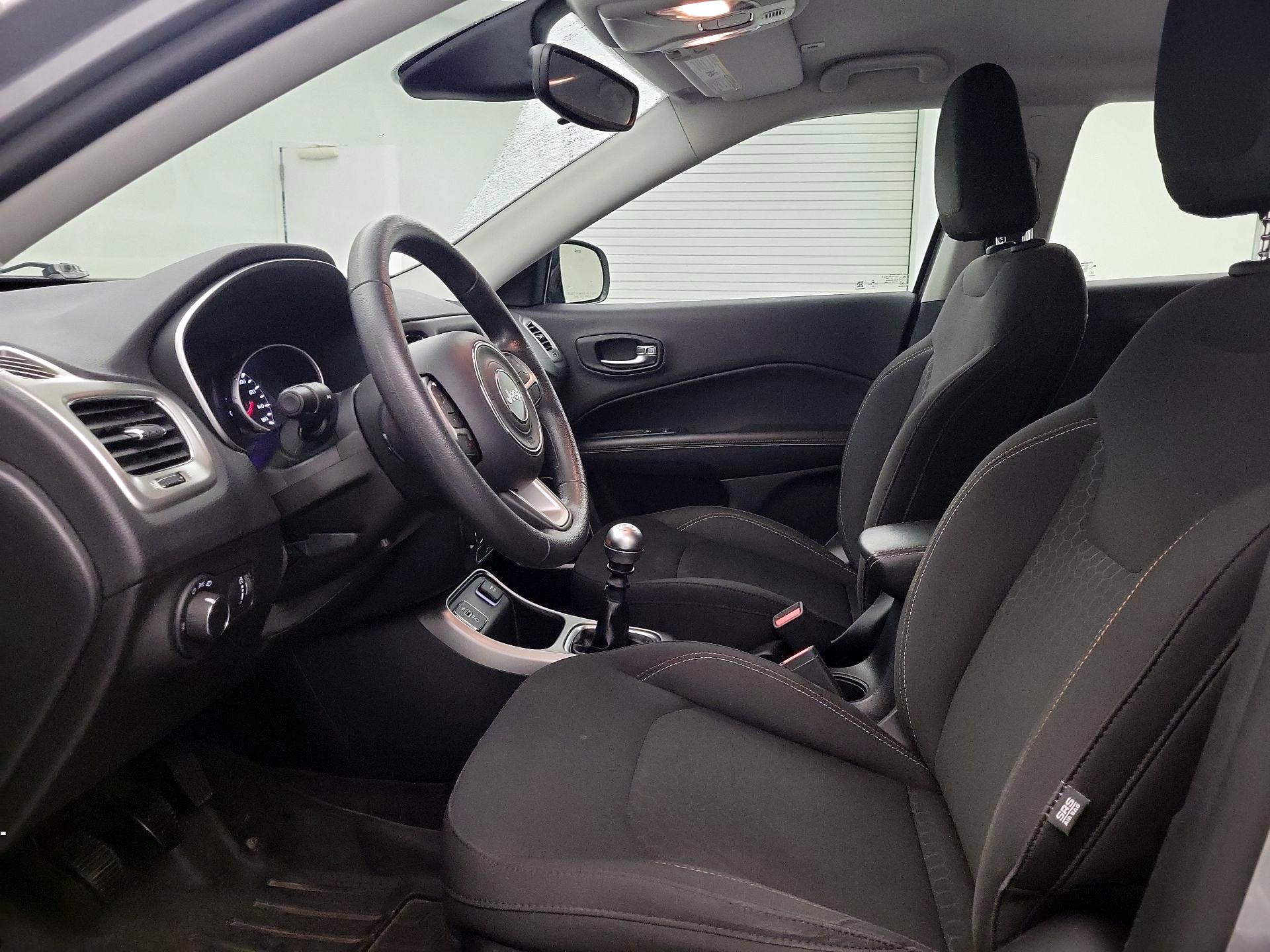 Thumbnail: 2018 Jeep Compass - 11