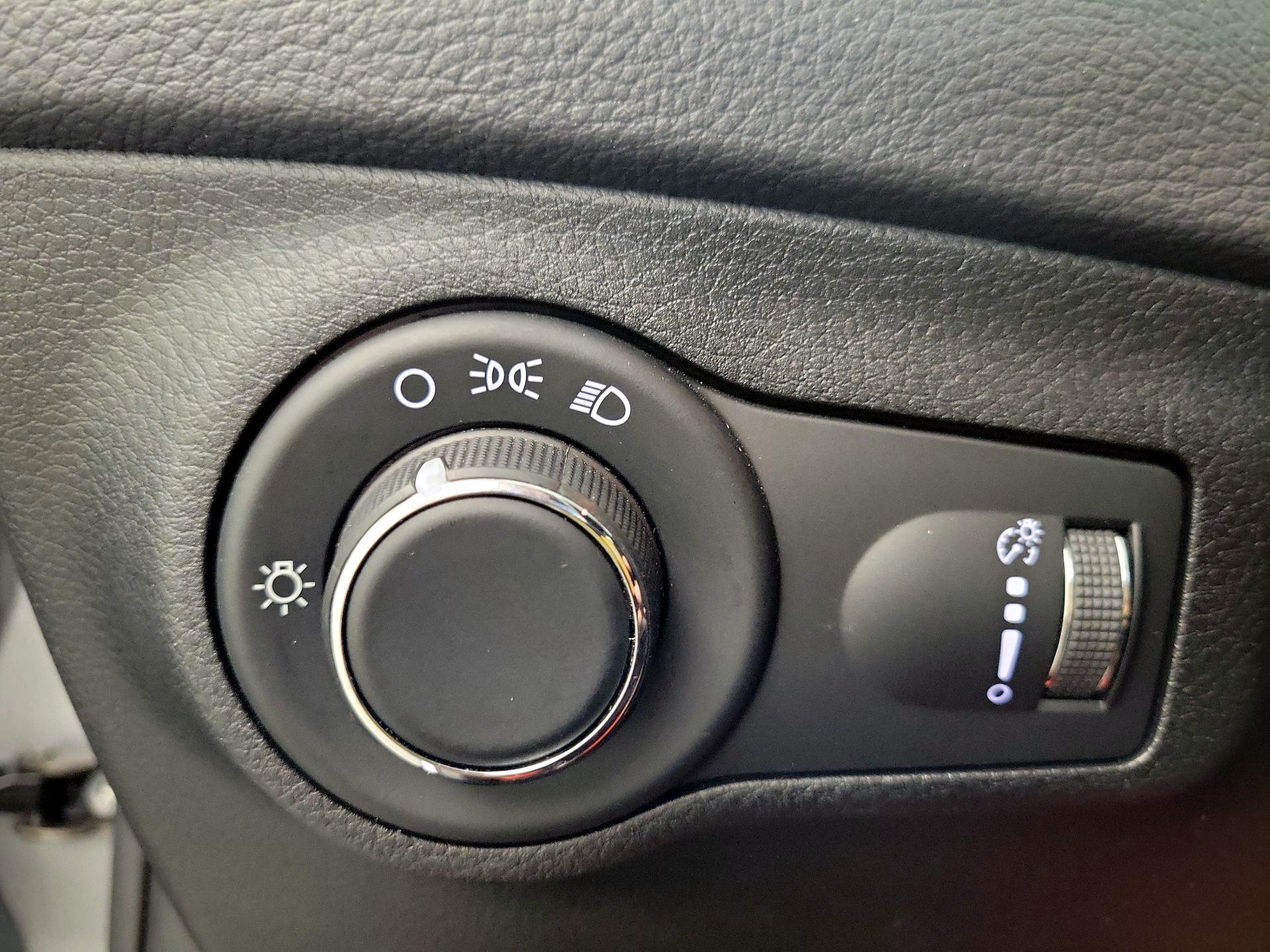 Thumbnail: 2018 Jeep Compass - 13
