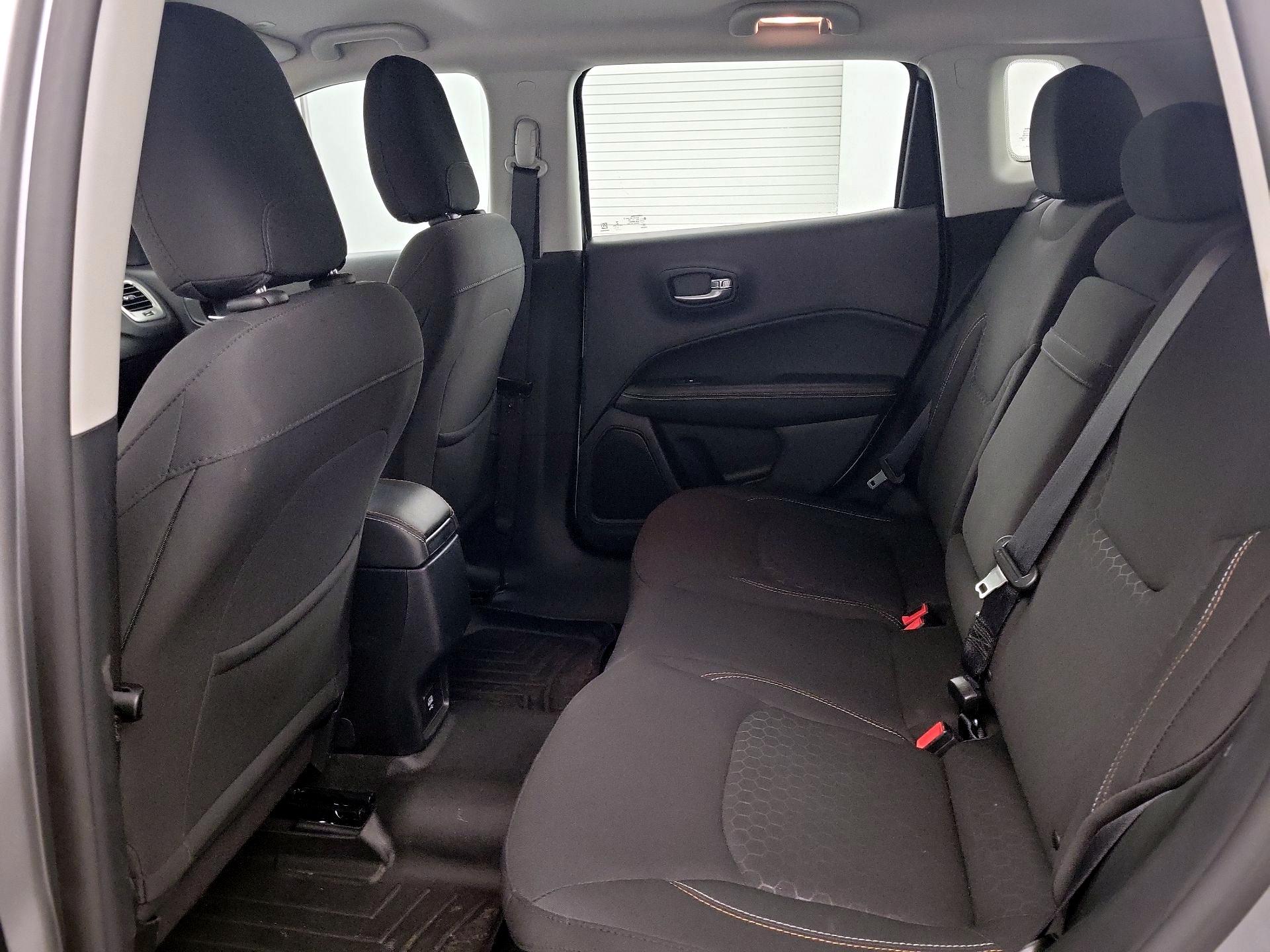 Thumbnail: 2018 Jeep Compass - 19