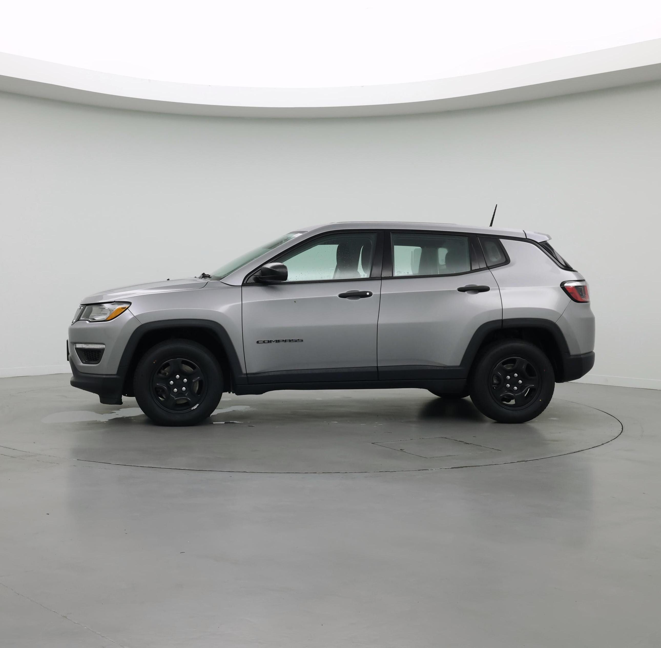 Thumbnail: 2018 Jeep Compass - 3