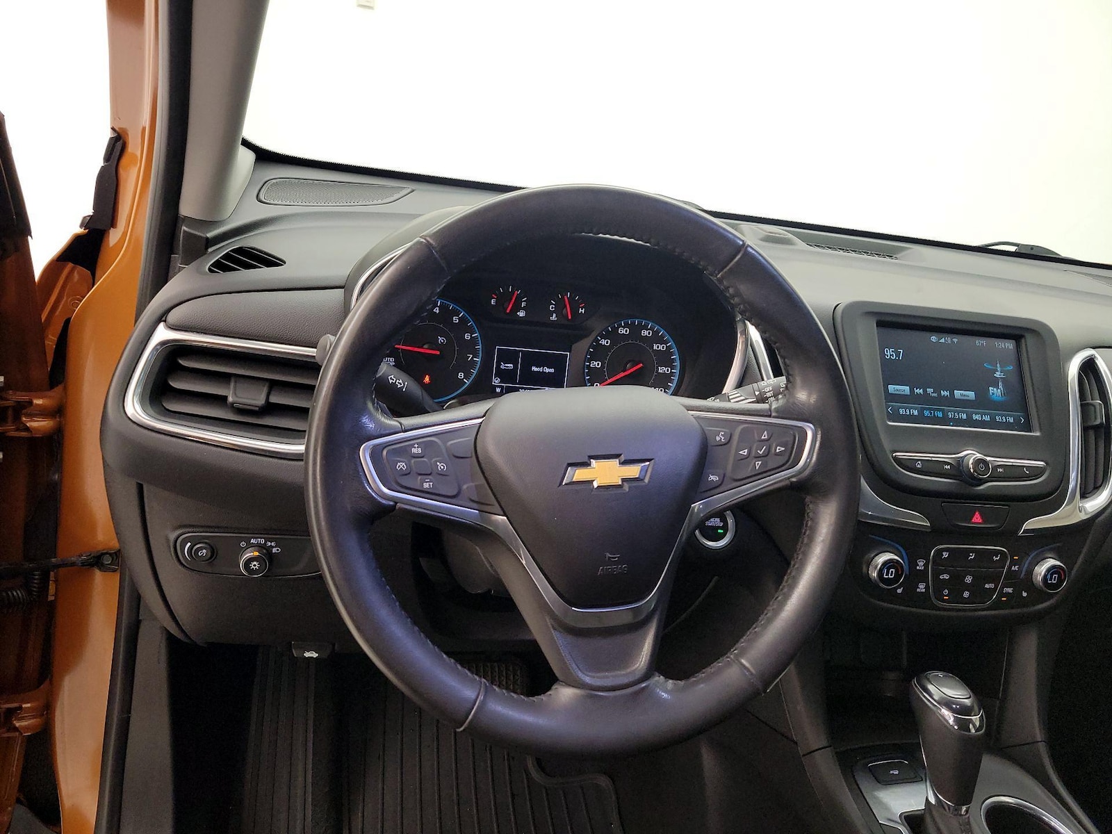 2018 Chevrolet Equinox LT - Photo 11