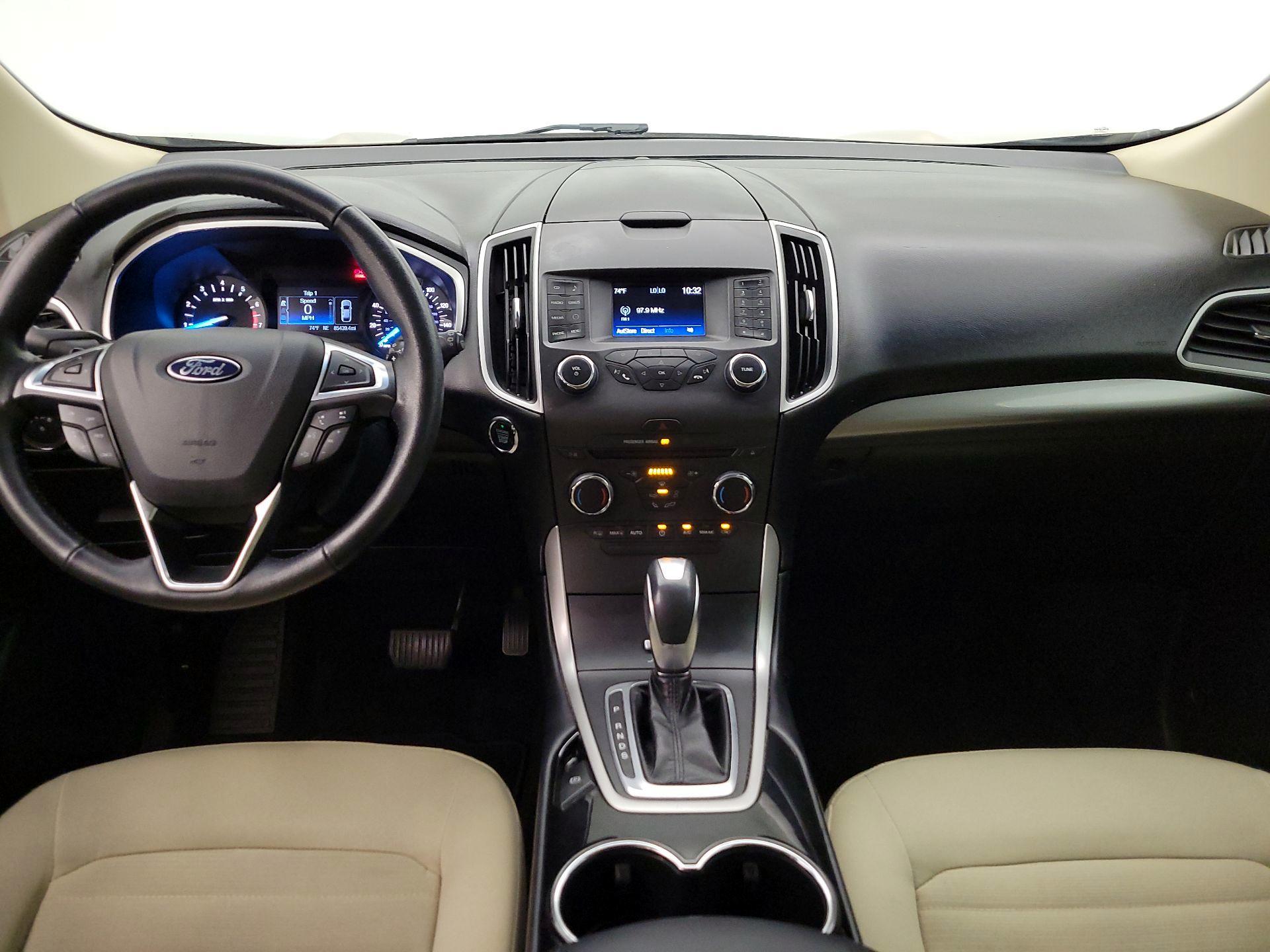 Thumbnail: 2017 Ford Edge - 9