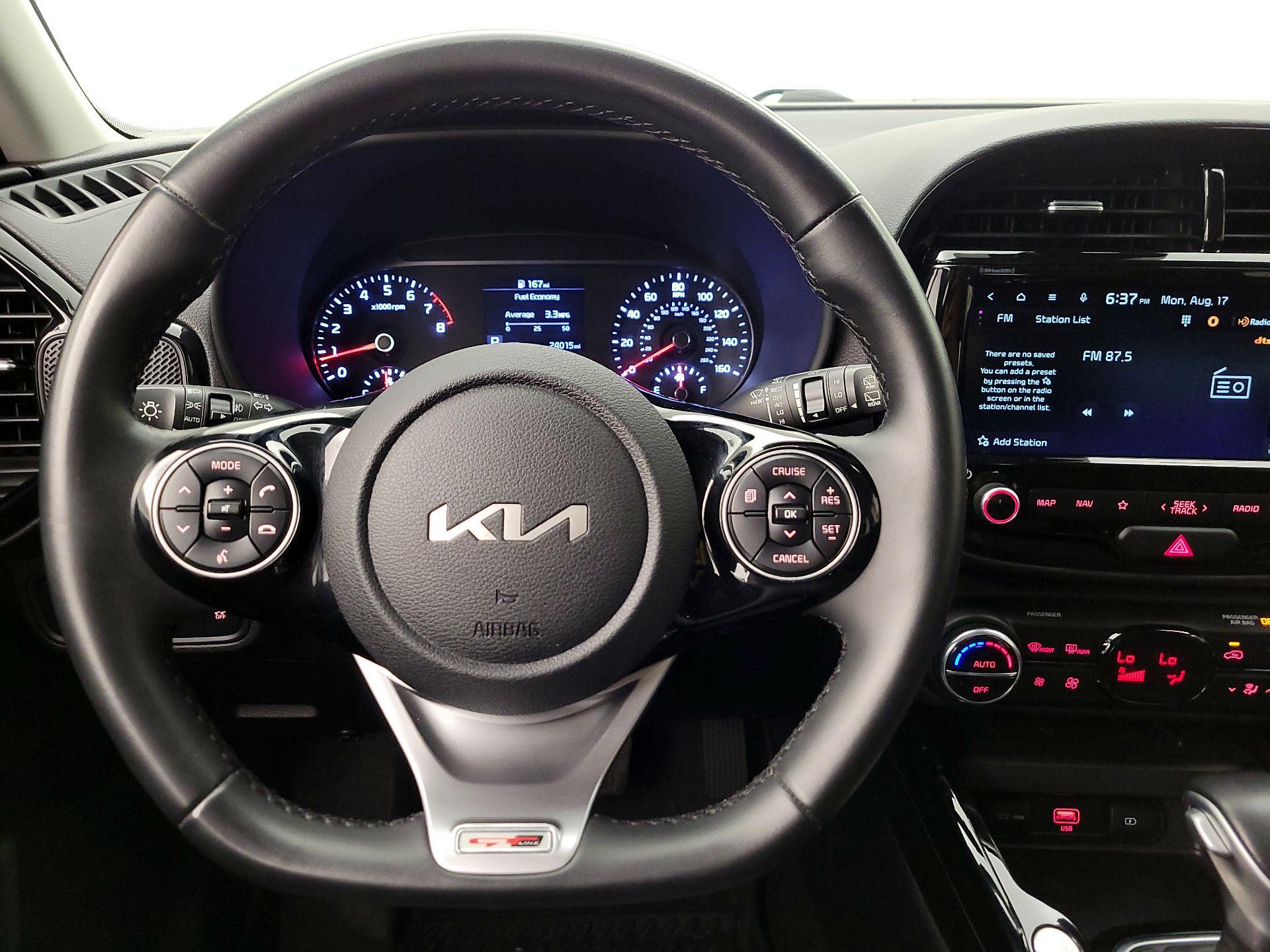 Thumbnail: 2022 Kia Soul - 10