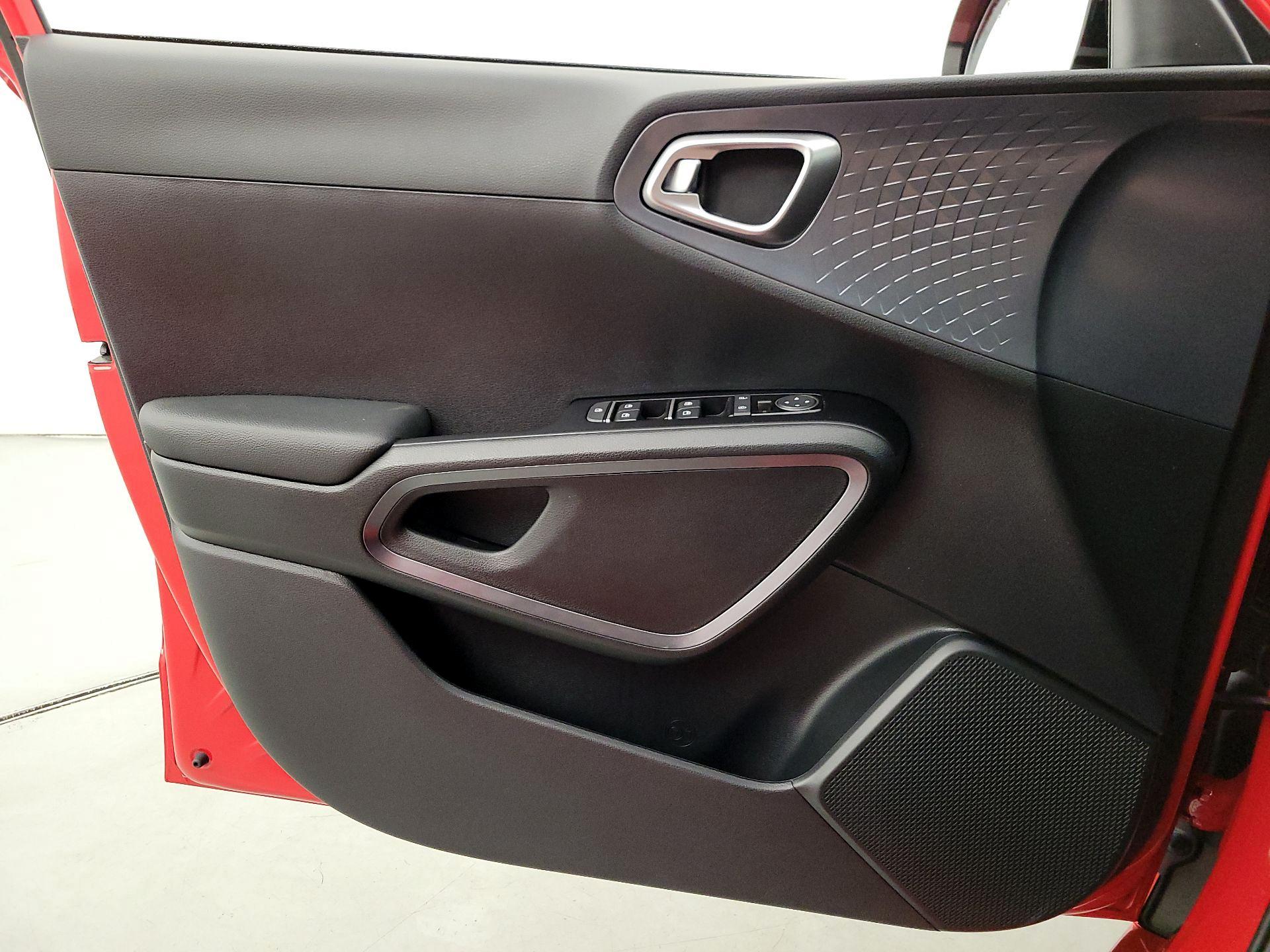 Thumbnail: 2022 Kia Soul - 12