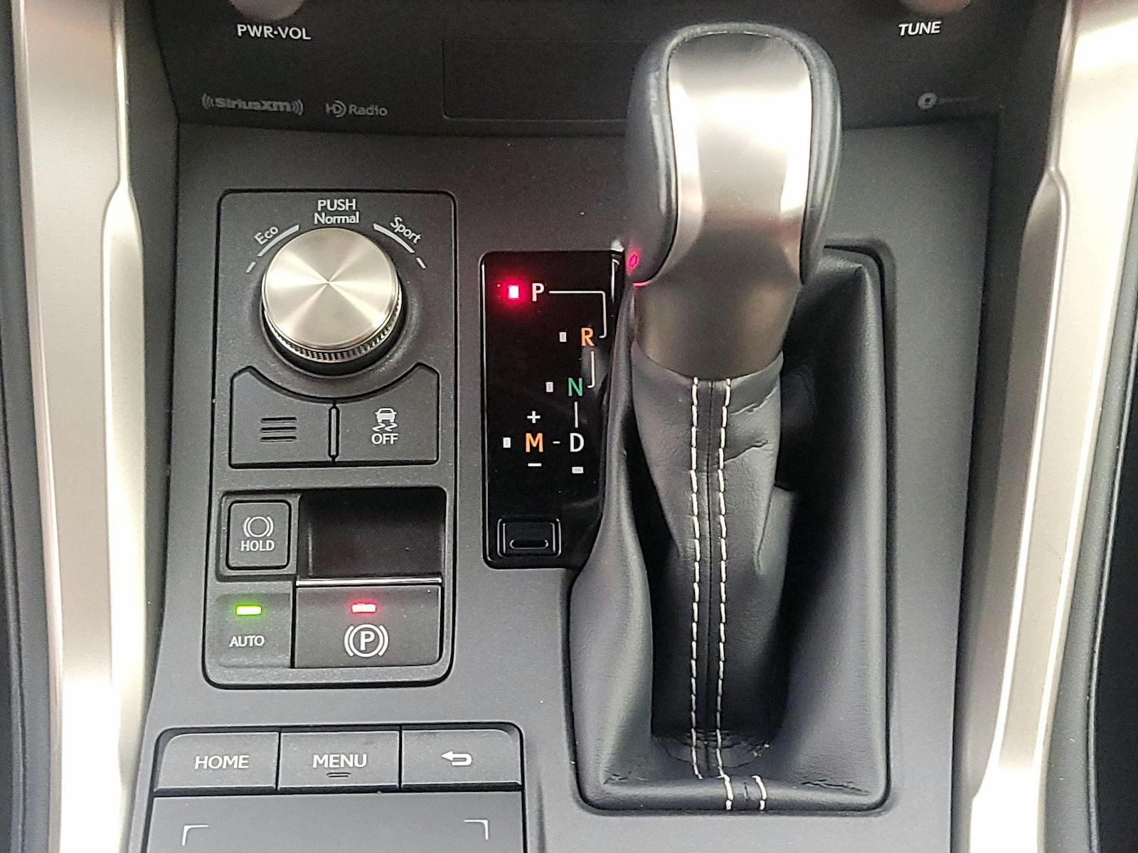 2021 Lexus NX 300 - Photo 18
