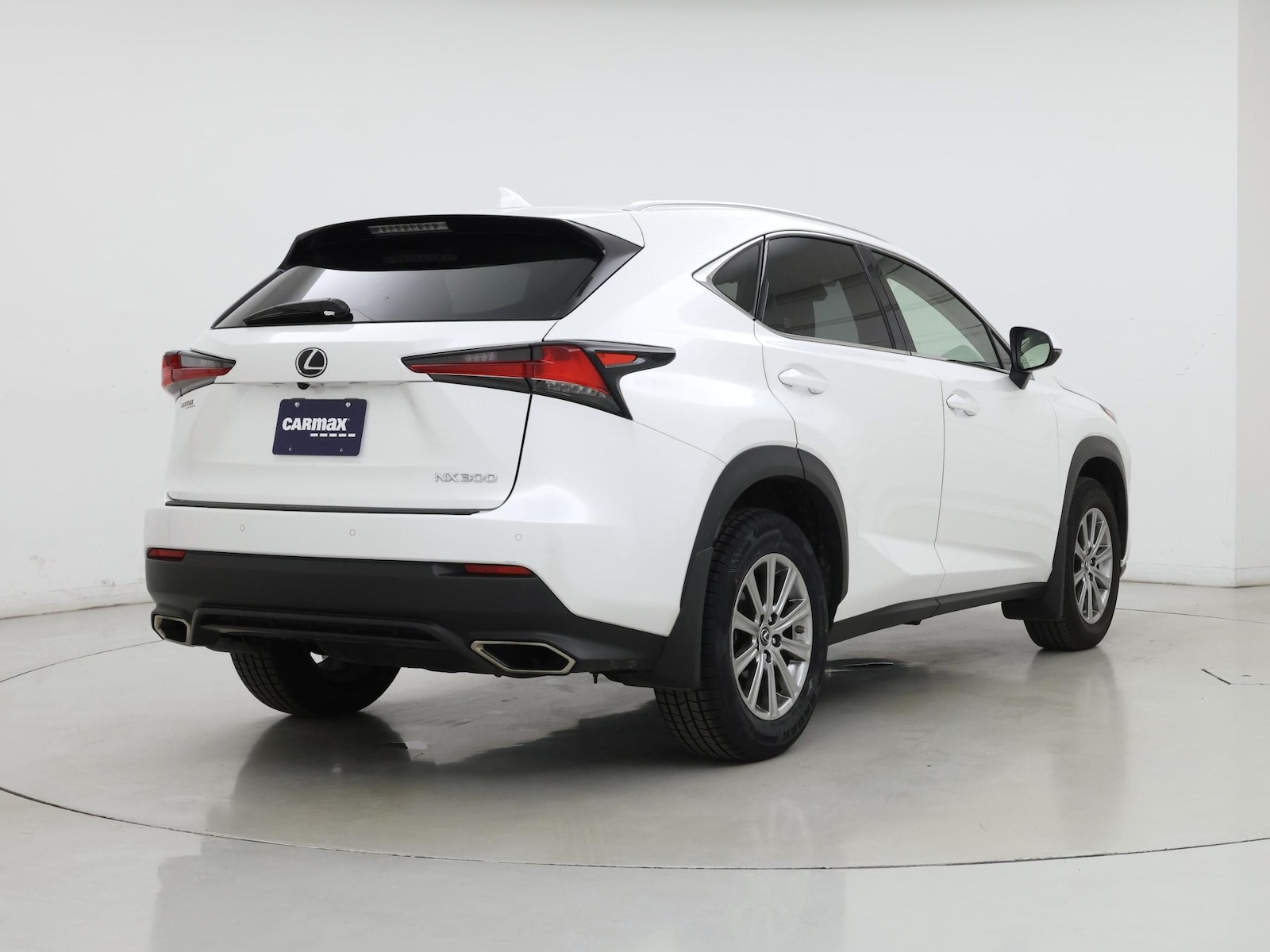 2021 Lexus NX 300 - Photo 9