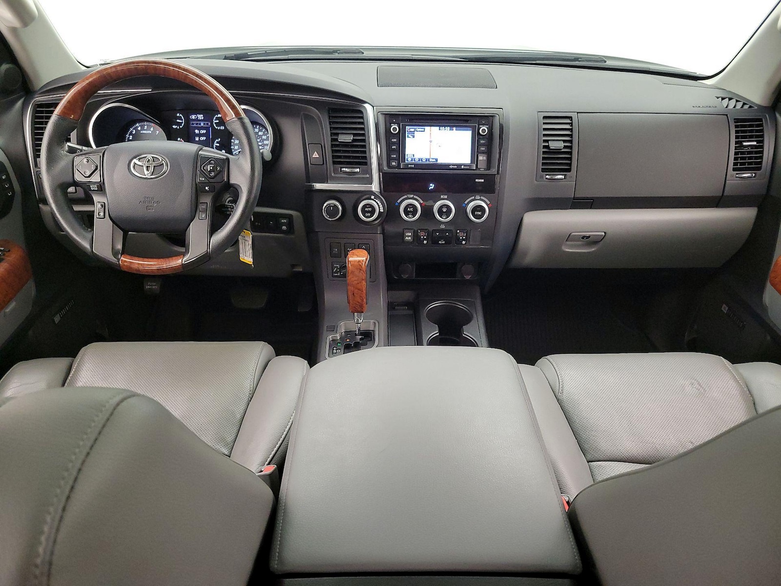 2018 Toyota Sequoia Platinum - Photo 10