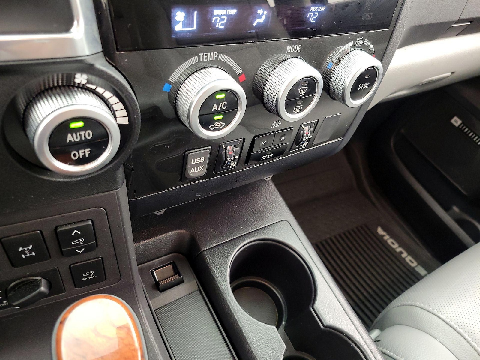 2018 Toyota Sequoia Platinum - Photo 18