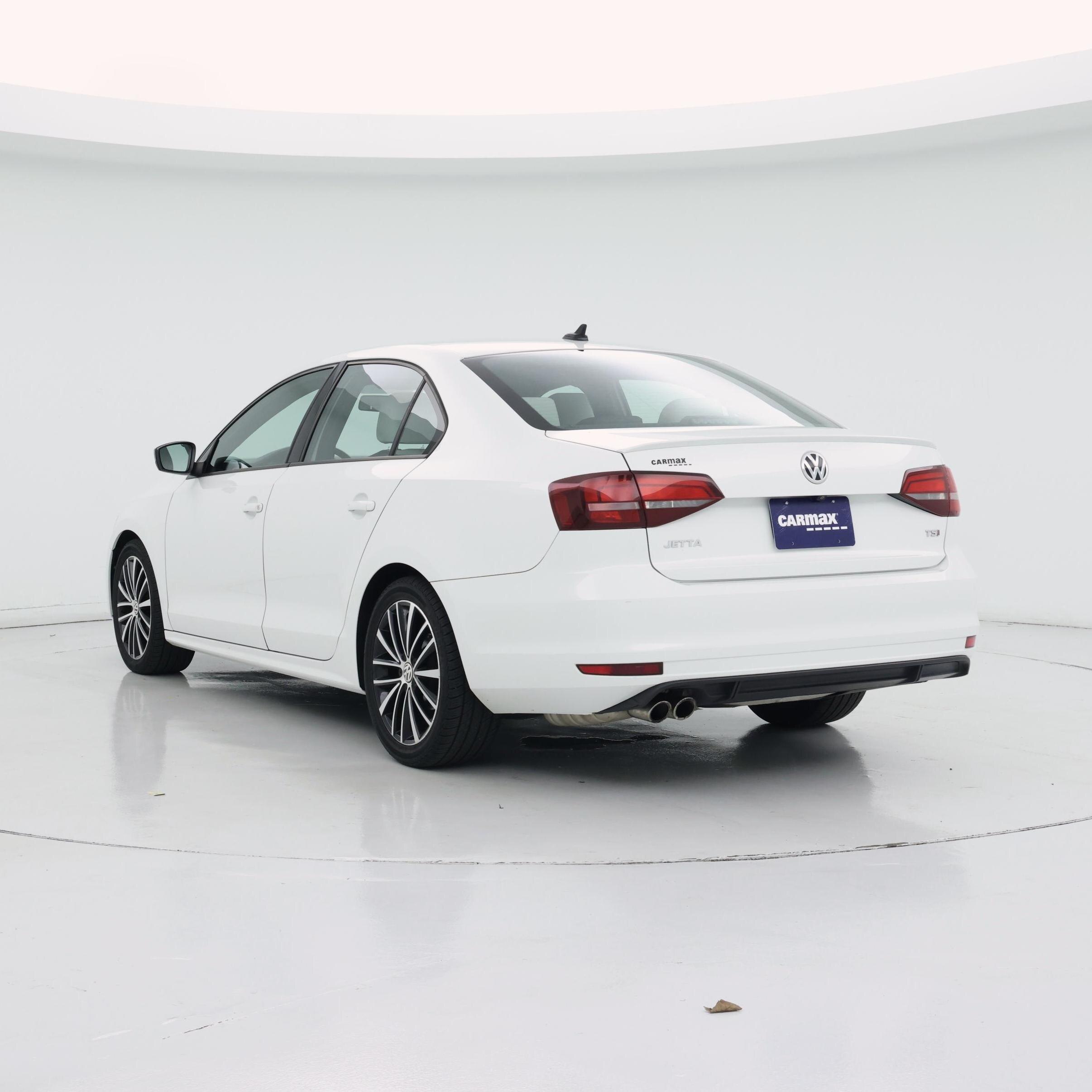 Thumbnail: 2016 Volkswagen Jetta - 2