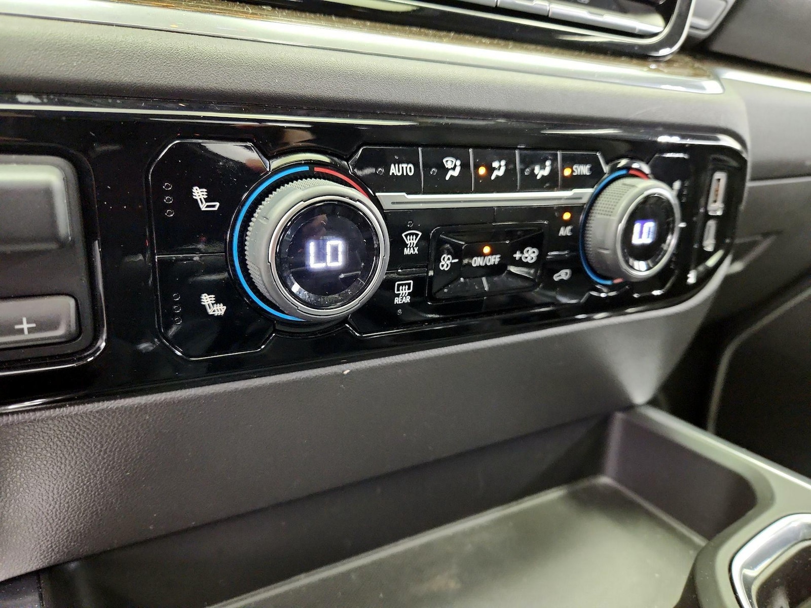 2023 Chevrolet Silverado 1500 LT Trail Boss - Photo 18