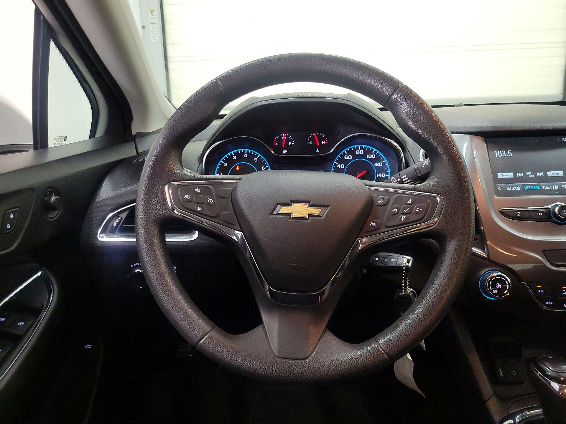 Thumbnail: 2016 Chevrolet Cruze - 10