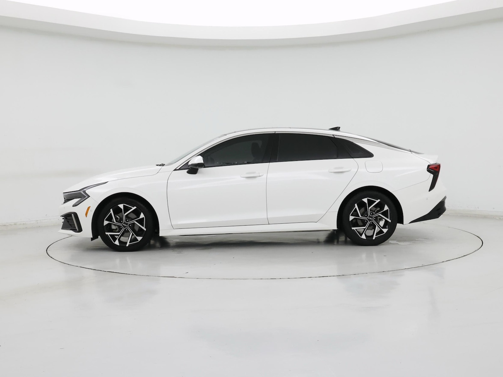 2025 Kia K5 EX - Photo 4