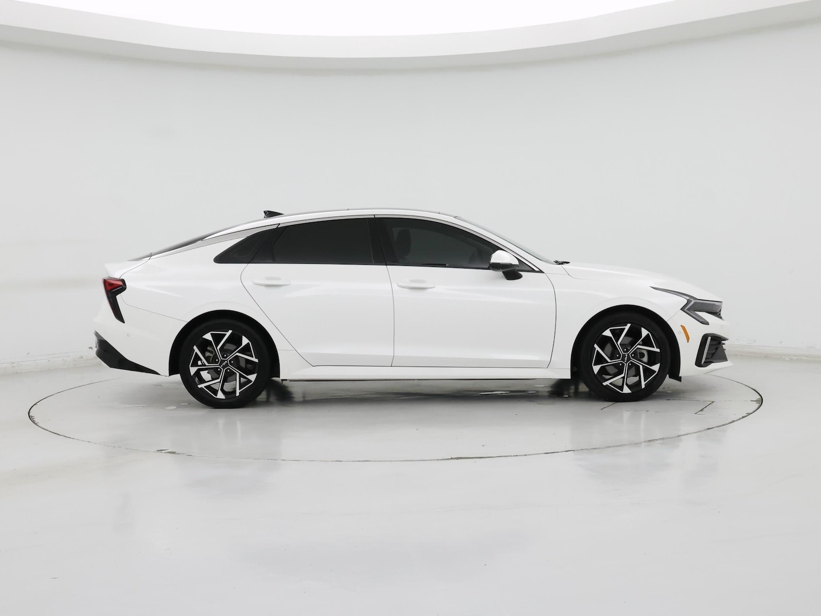 2025 Kia K5 EX - Photo 8