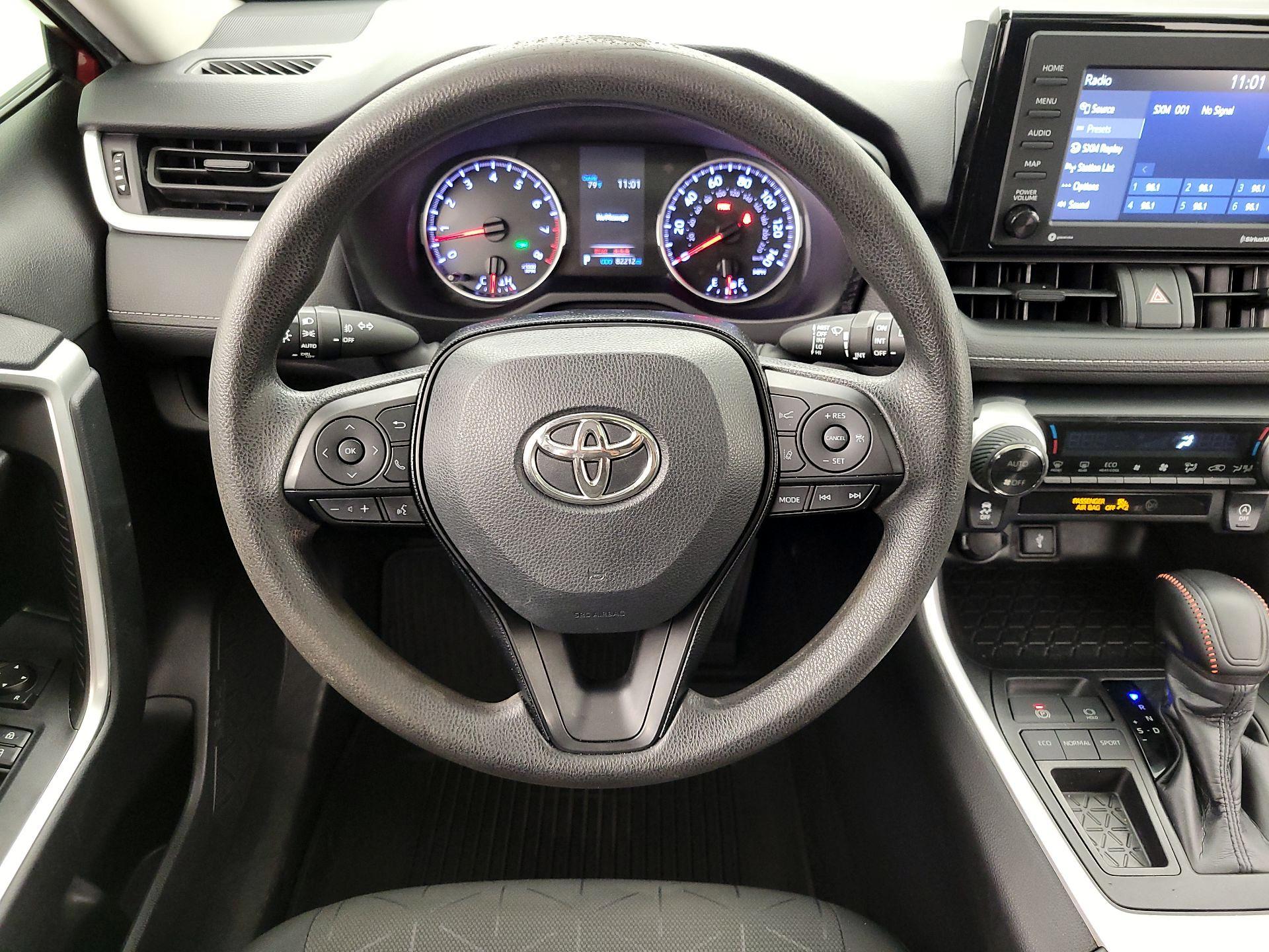 Thumbnail: 2021 Toyota RAV4 - 10