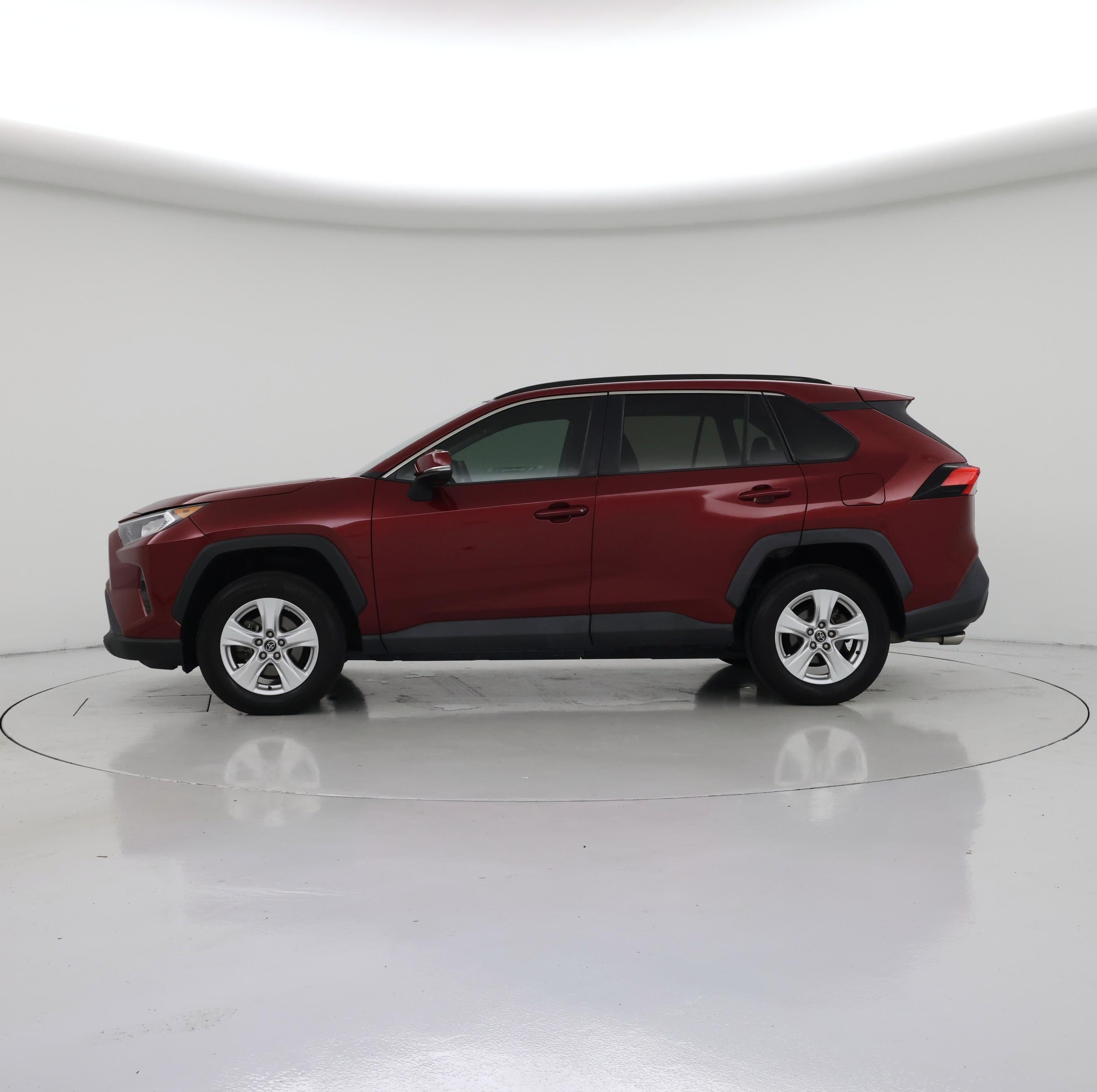 Thumbnail: 2021 Toyota RAV4 - 3