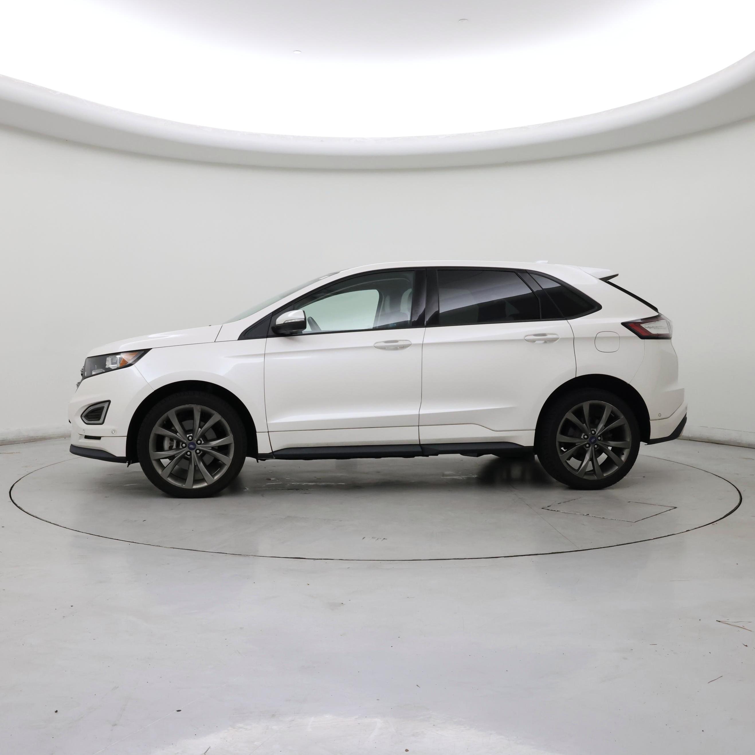Thumbnail: 2017 Ford Edge - 3