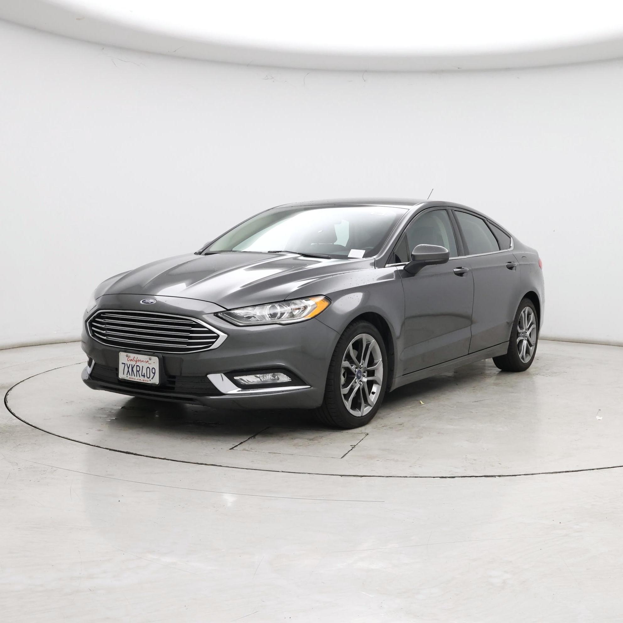 Thumbnail: 2017 Ford Fusion - 4