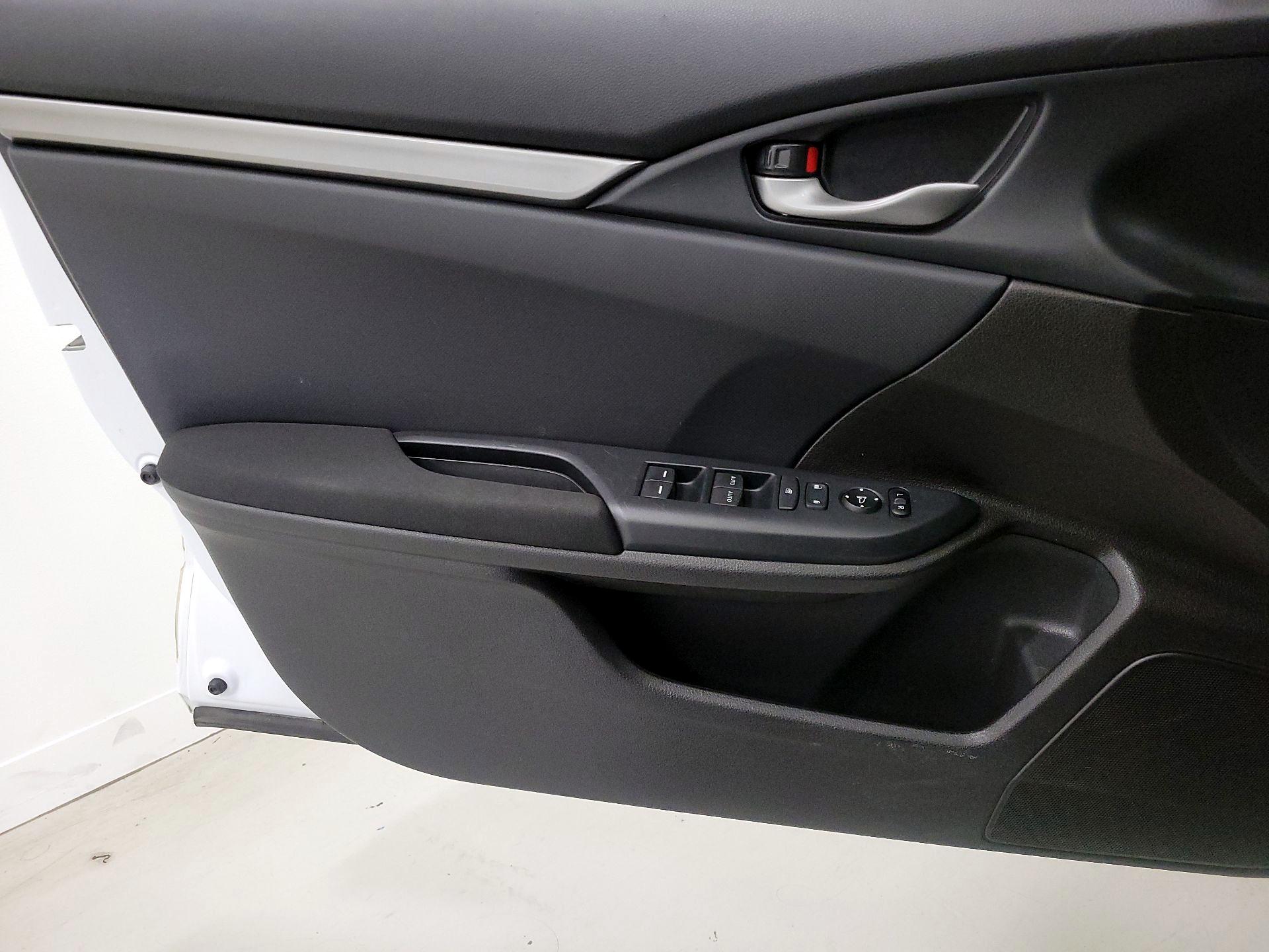 Thumbnail: 2020 Honda Civic - 12
