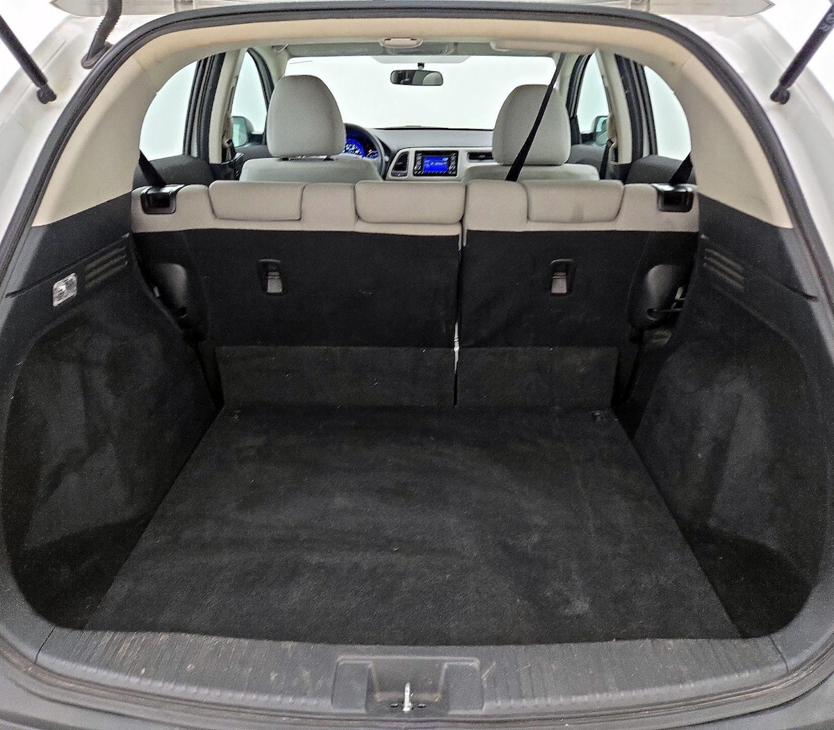 Trunk/Cargo (Seats Up)