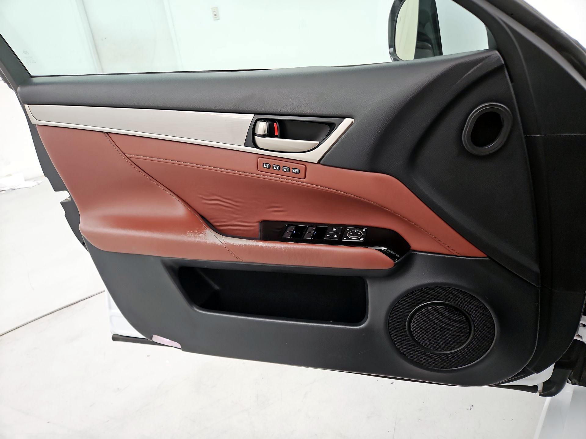 Thumbnail: 2015 Lexus GS - 12