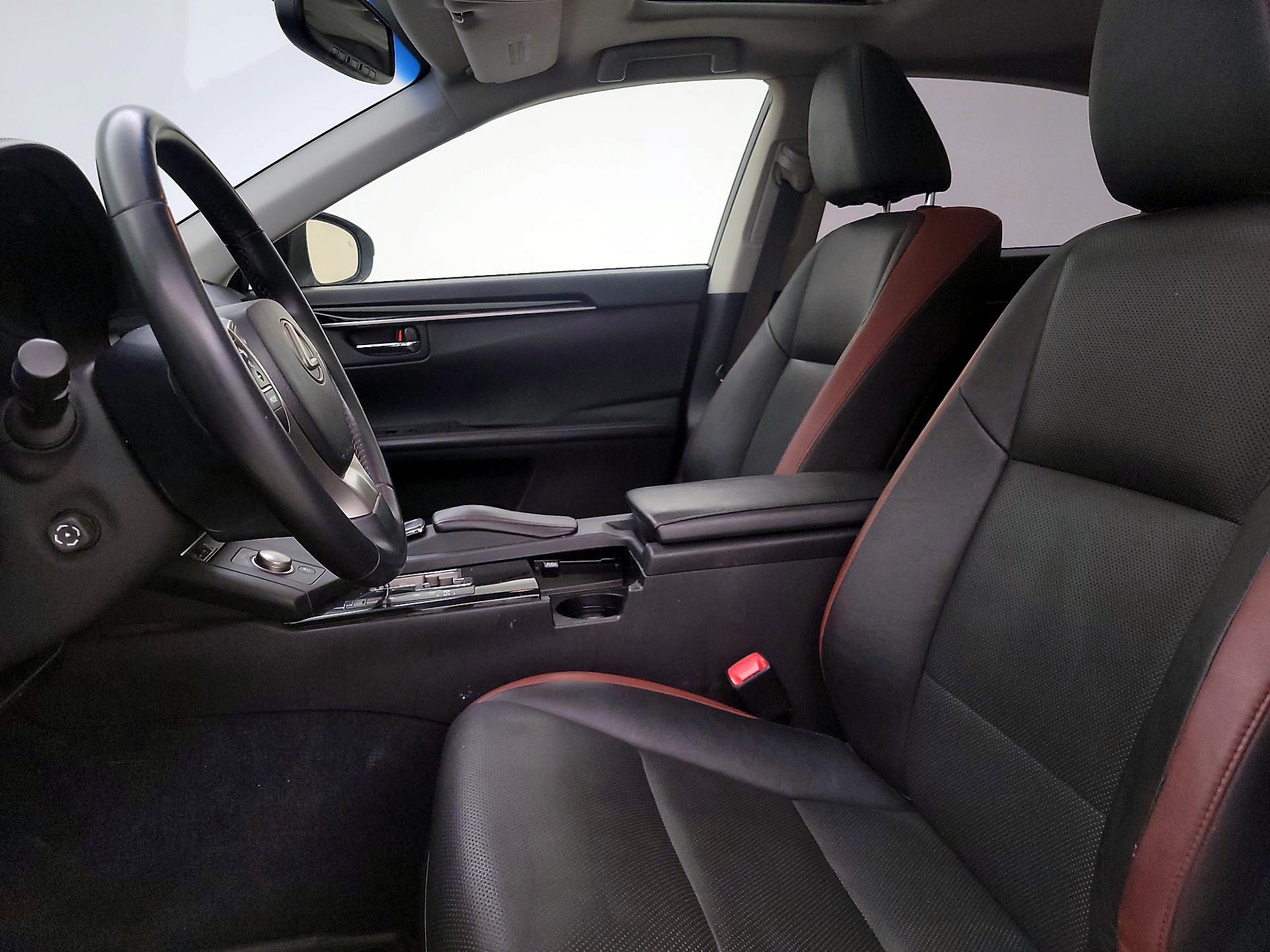 Thumbnail: 2015 Lexus ES - 9