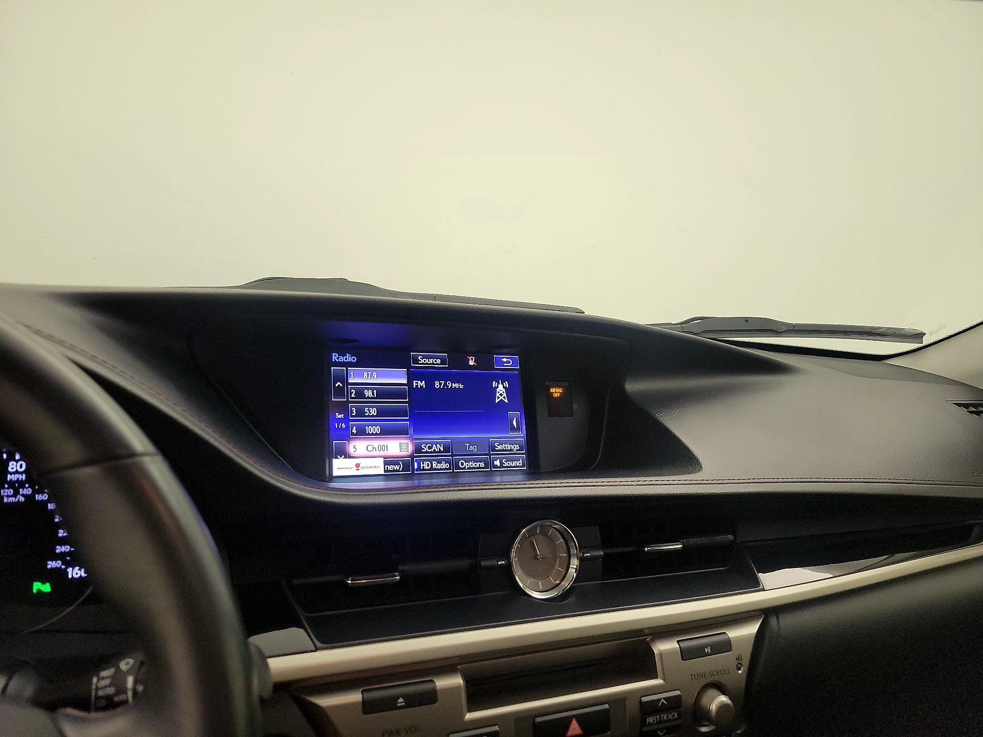 Thumbnail: 2015 Lexus ES - 14