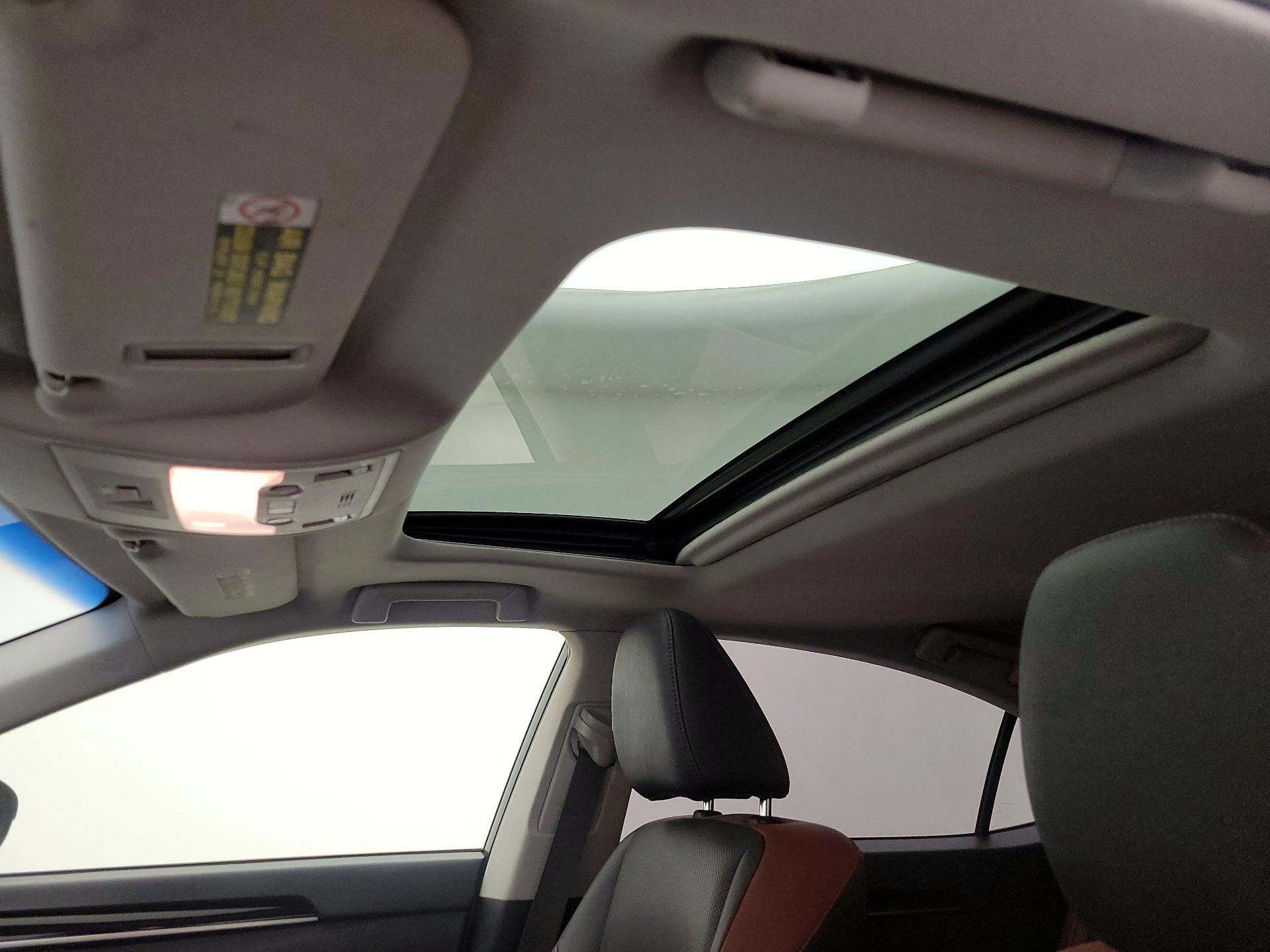Thumbnail: 2015 Lexus ES - 17