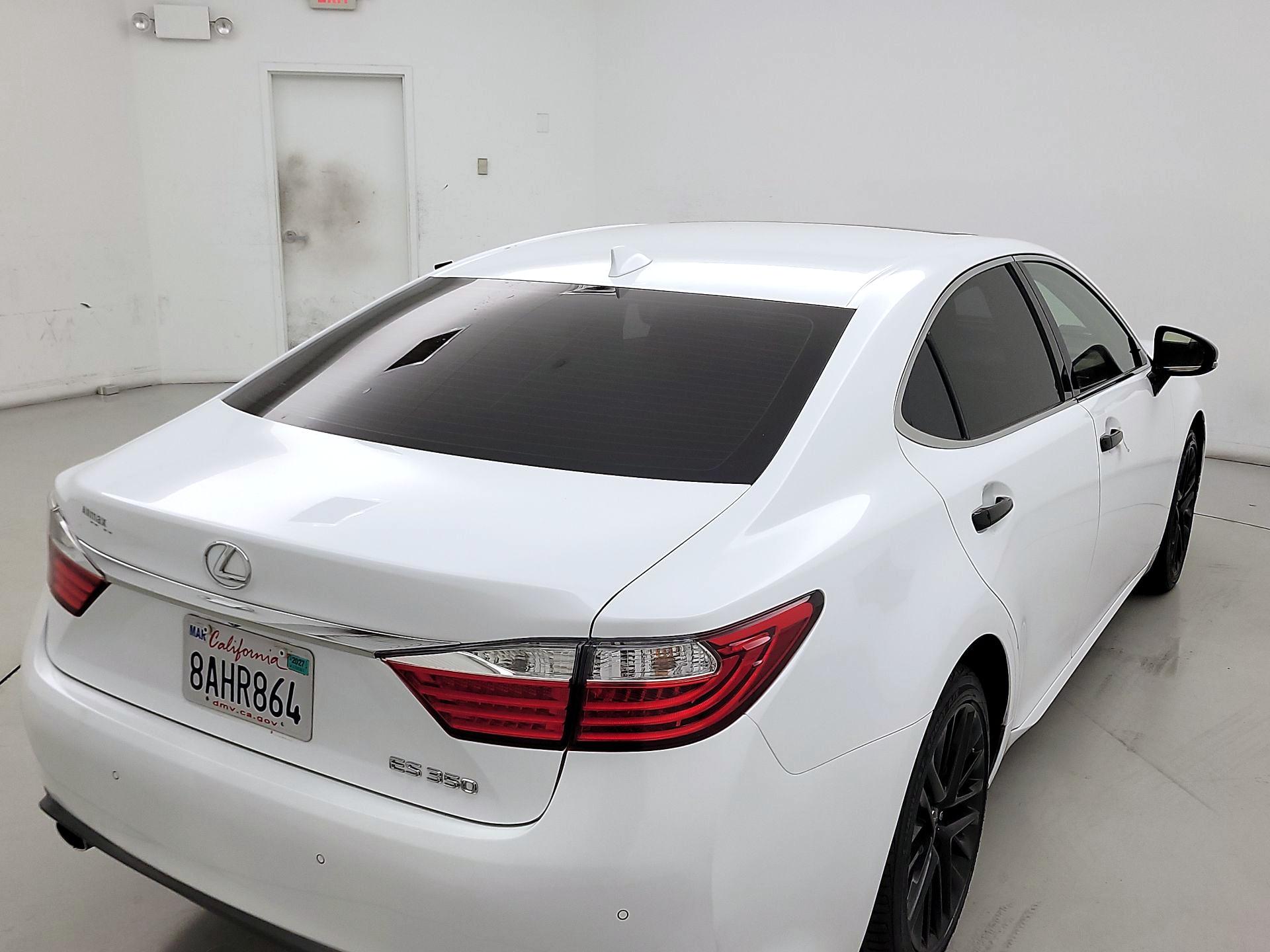Thumbnail: 2015 Lexus ES - 5