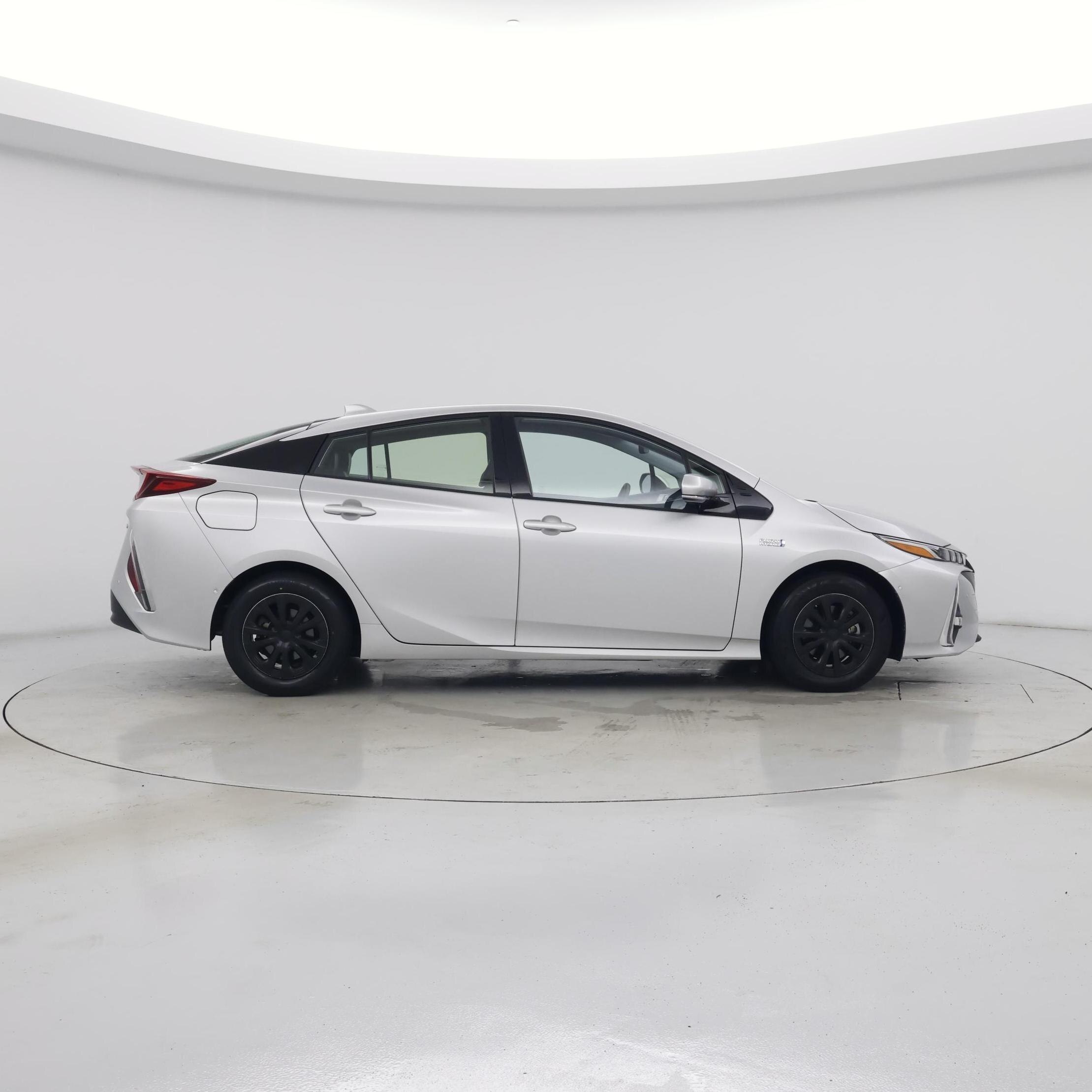 Thumbnail: 2020 Toyota Prius Prime - 7