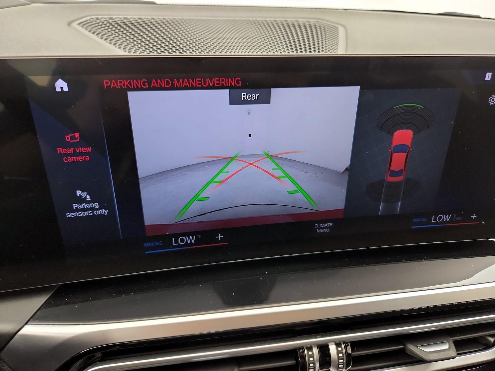 2024 BMW 3 Series 330i - Photo 16