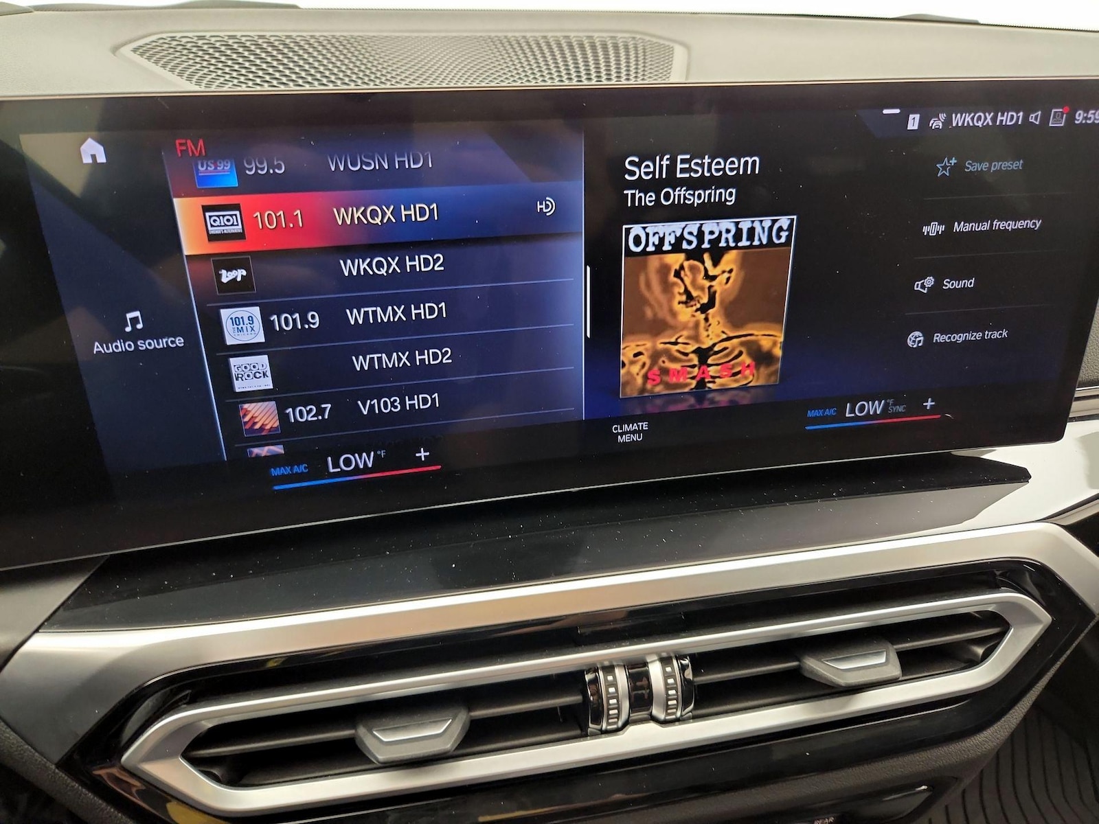 2024 BMW 3 Series 330i - Photo 17