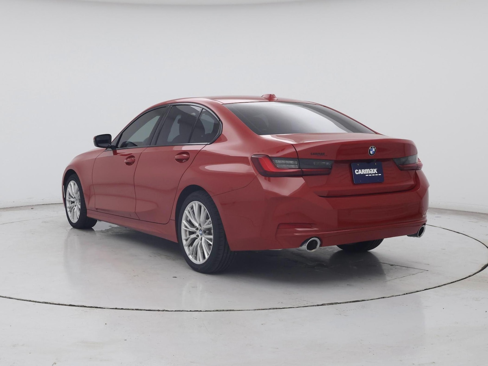 2024 BMW 3 Series 330i - Photo 3