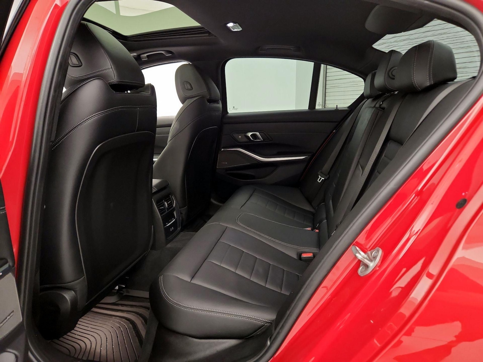 2024 BMW 3 Series 330i - Photo 22