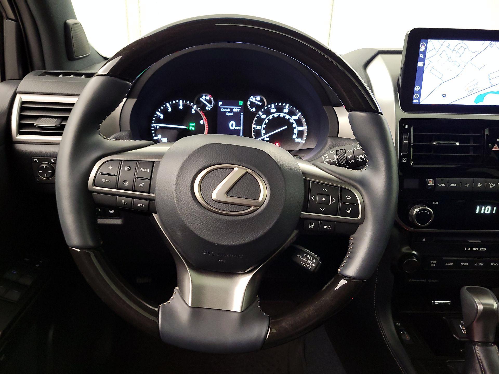 Thumbnail: 2023 Lexus GX - 10