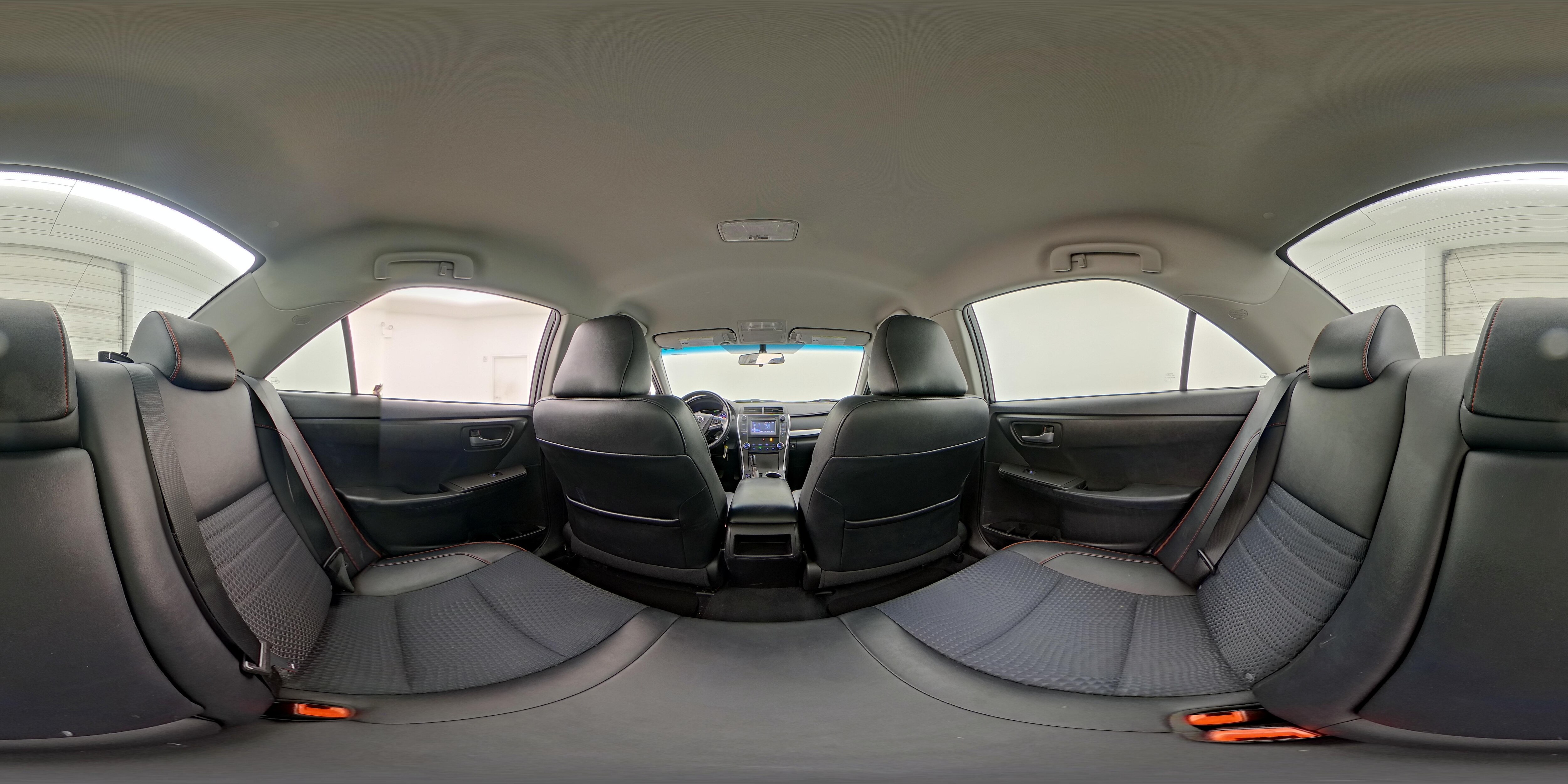 2015 Toyota Camry SE - Photo 25