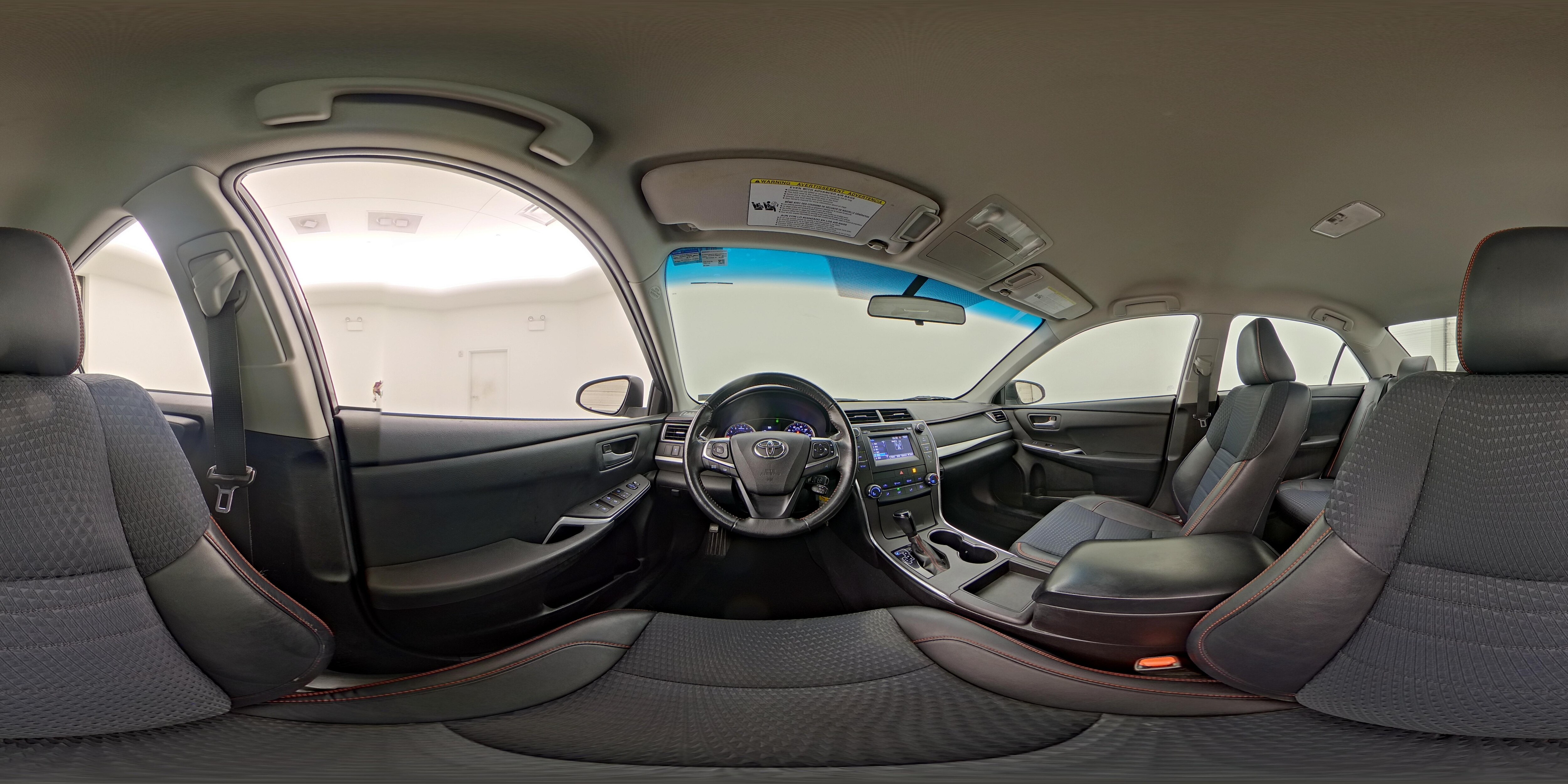2015 Toyota Camry SE - Photo 26