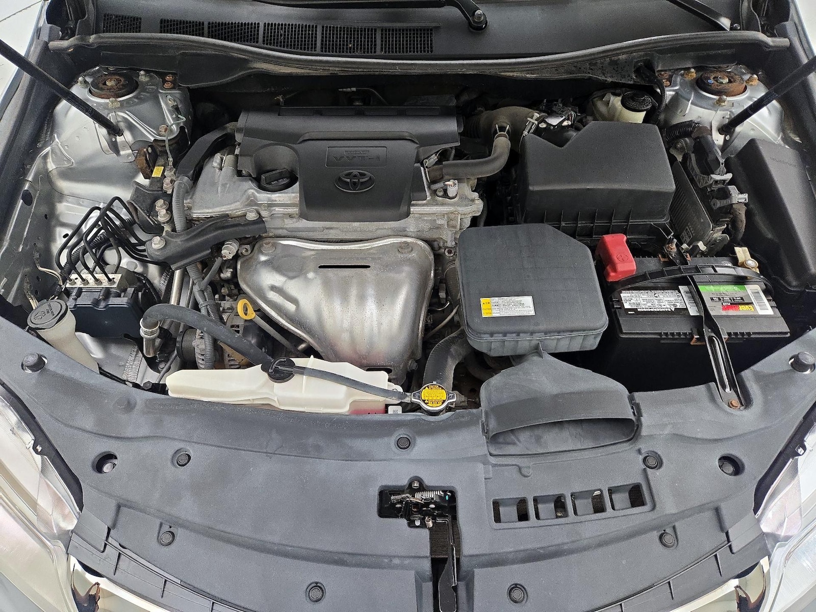 2015 Toyota Camry SE - Photo 22