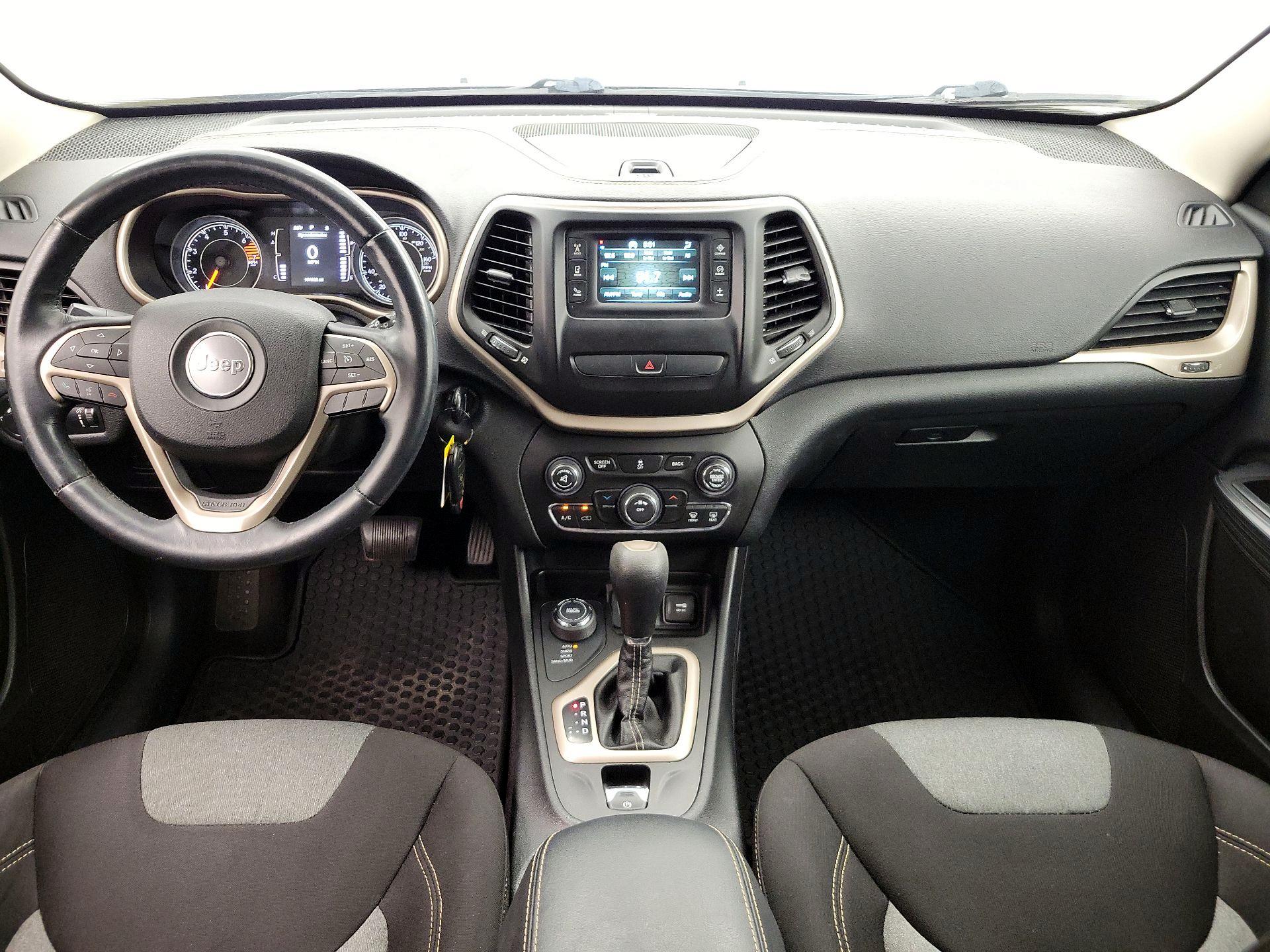 Thumbnail: 2016 Jeep Cherokee - 9
