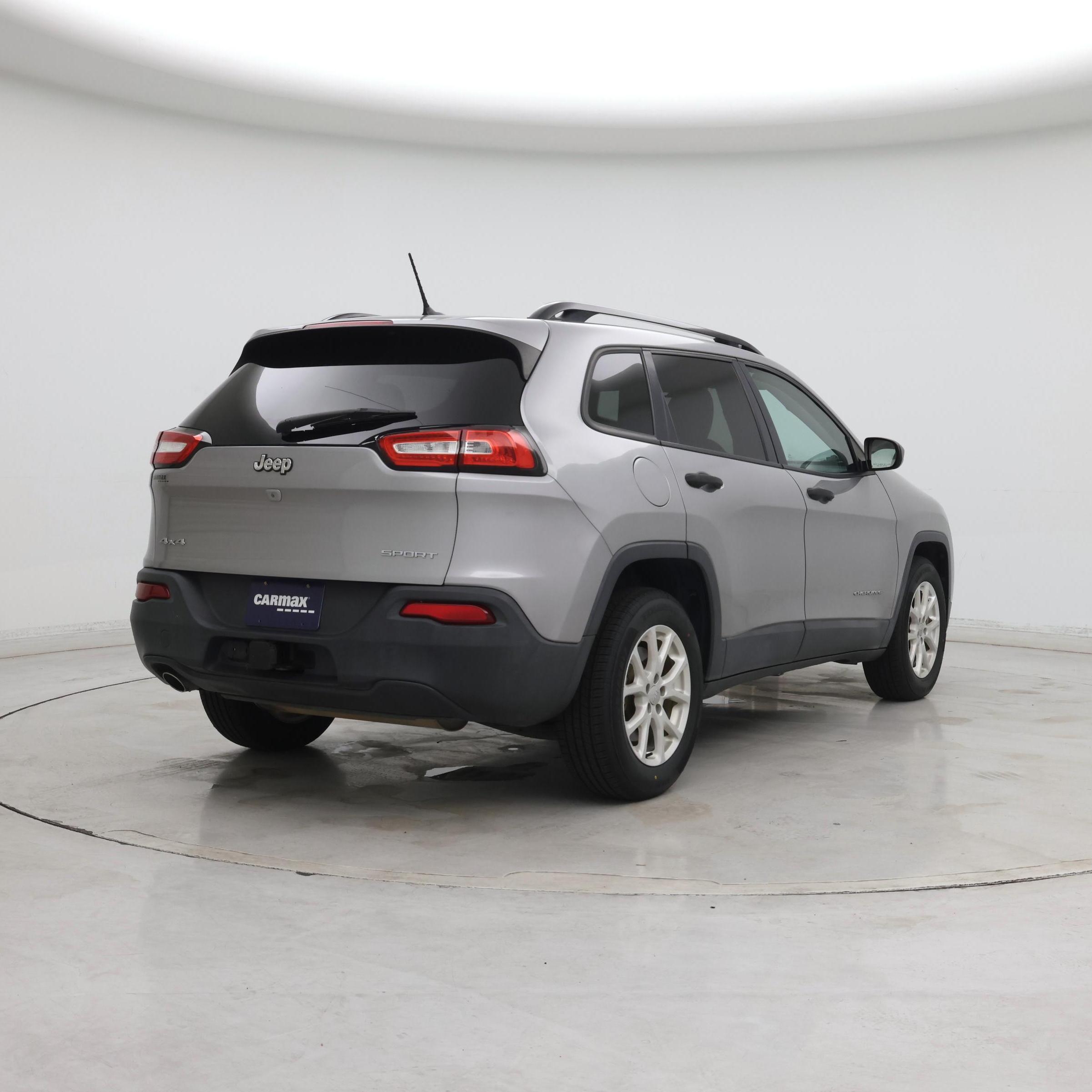 Thumbnail: 2016 Jeep Cherokee - 8