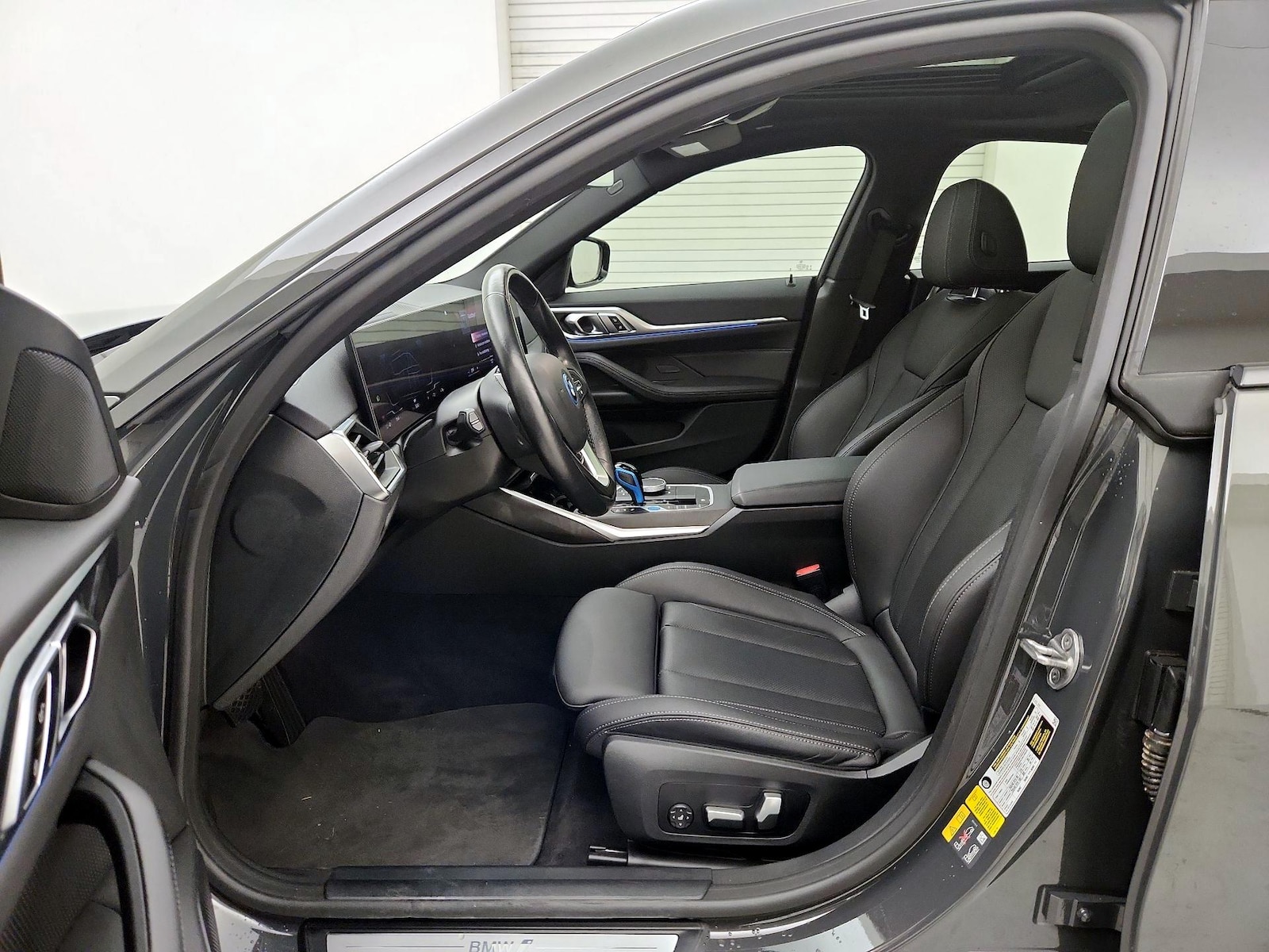 2023 BMW i4 35 - Photo 12