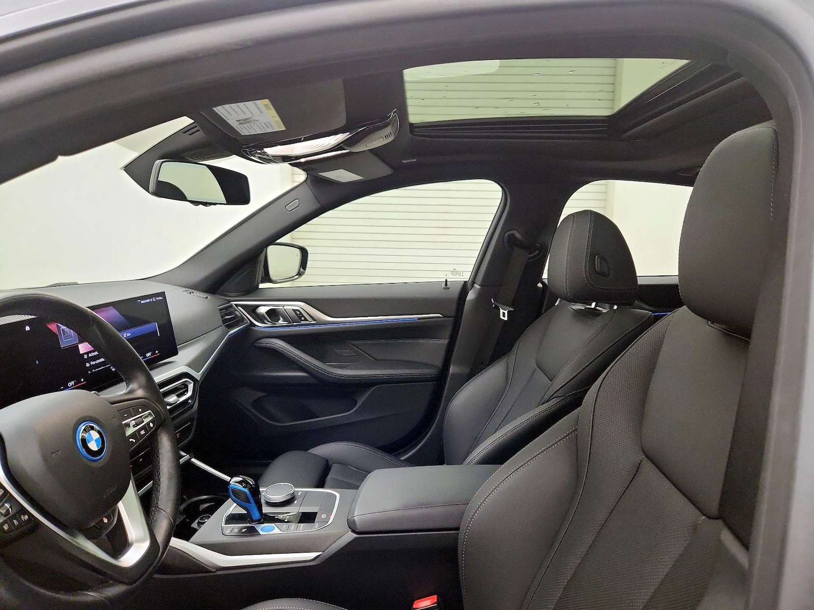 2023 BMW i4 35 - Photo 21
