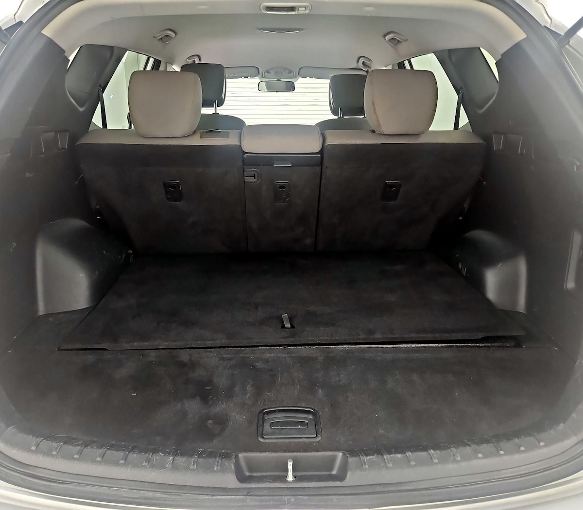 Trunk/Cargo (Seats Up)
