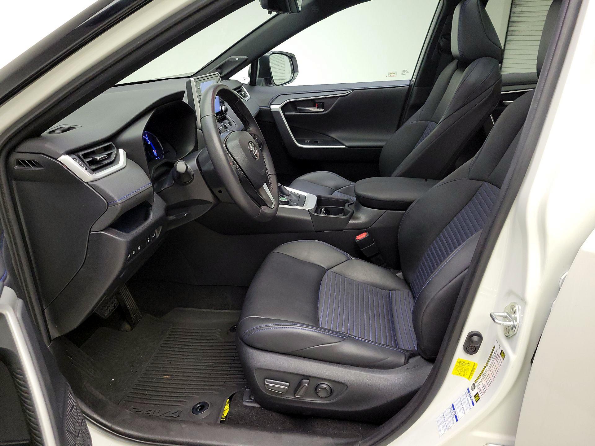 Thumbnail: 2021 Toyota RAV4 - 11