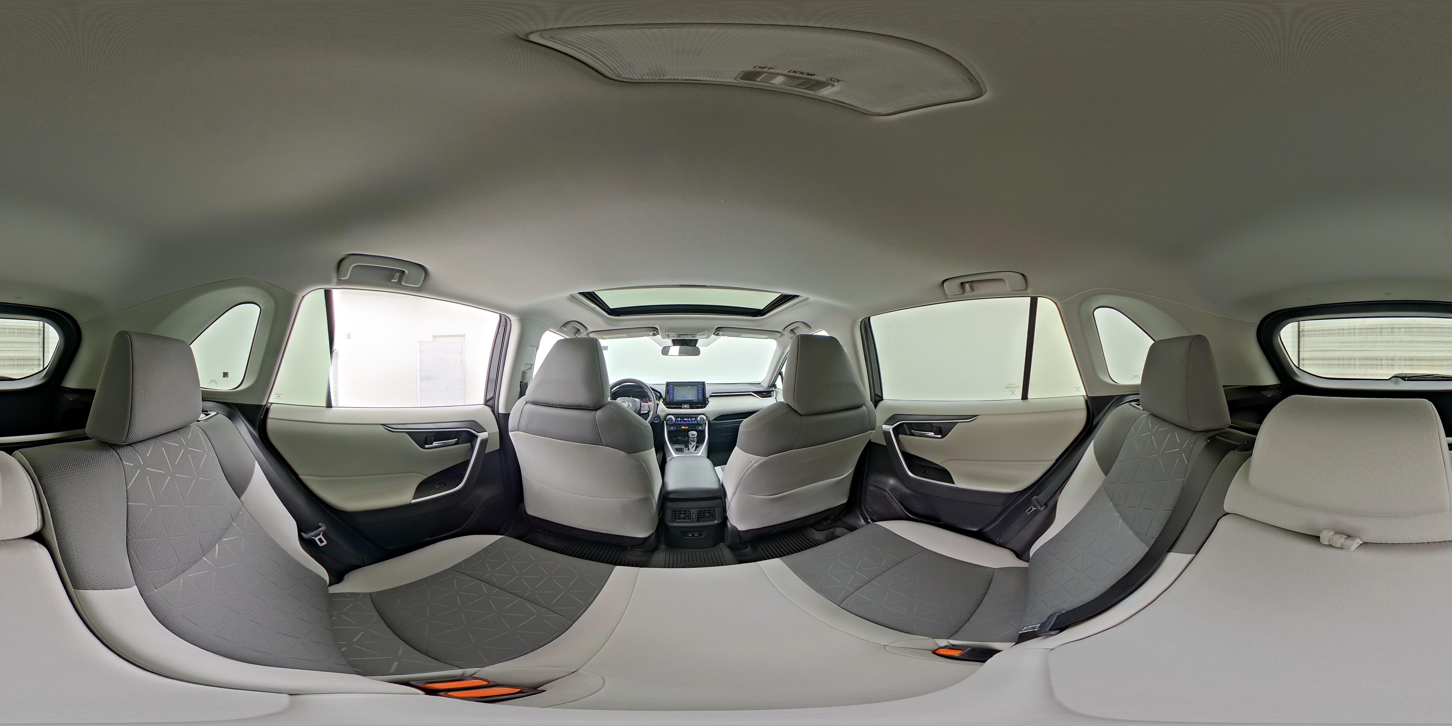 2020 Toyota RAV4 XLE - Photo 26