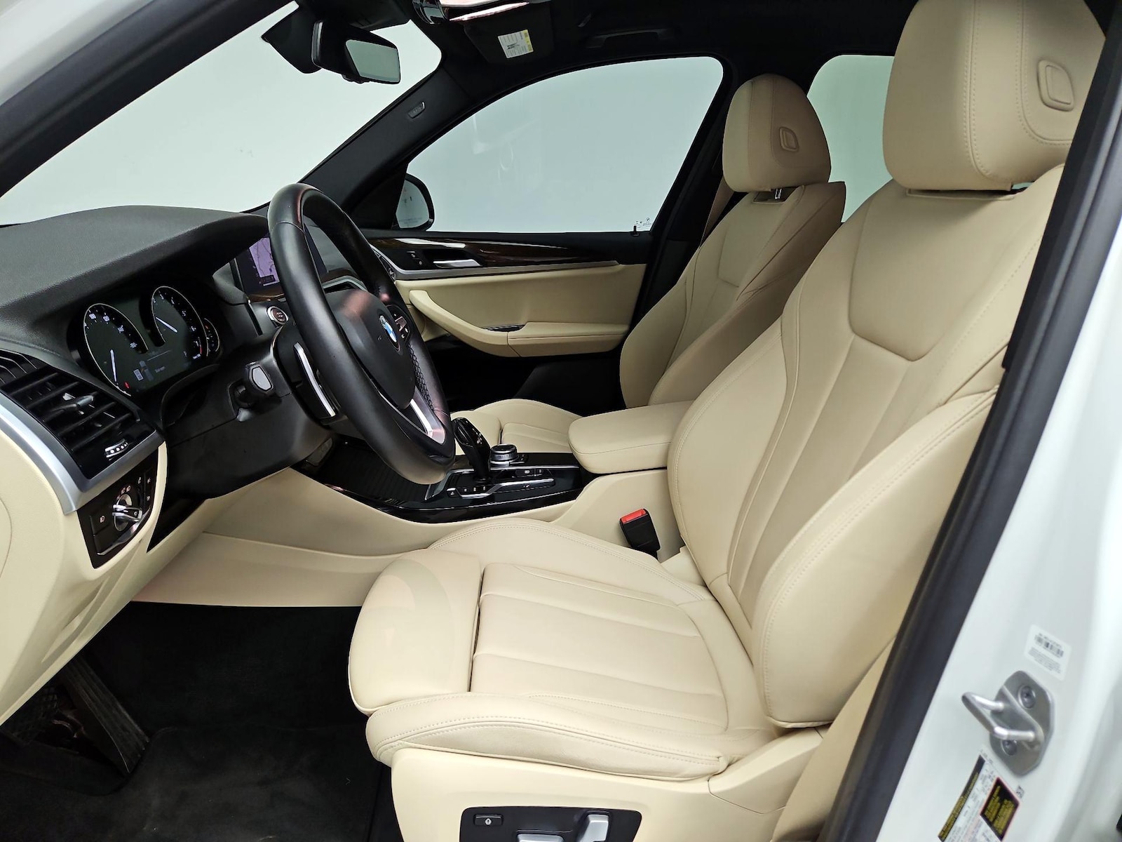Power Seat(s) & Side Airbags